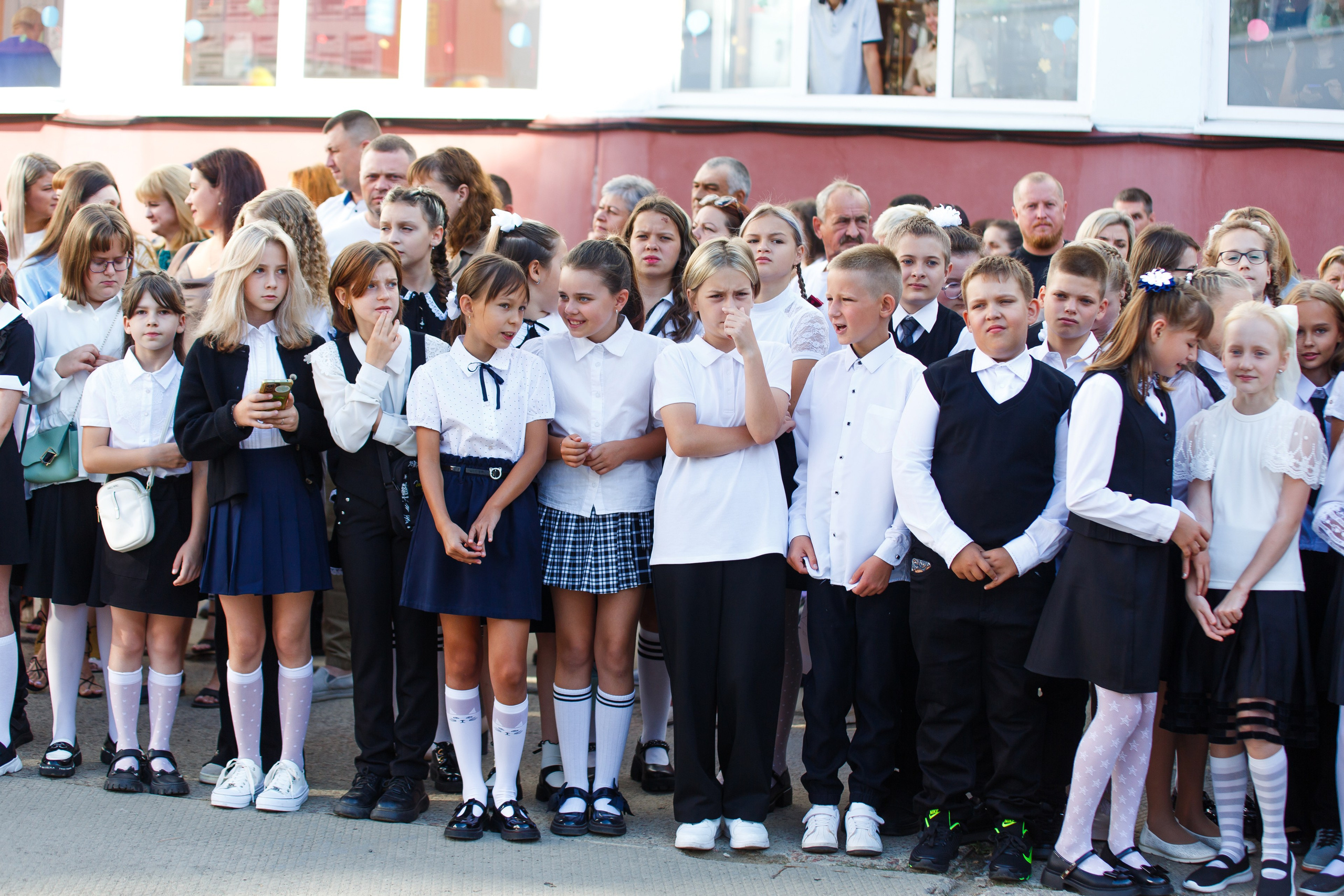 01 СЕНТЯБРЯ 2024 (МБОУ г. Мценска «Средняя школа № 9»). Профессиональный фотограф в Мценске и Орловской области