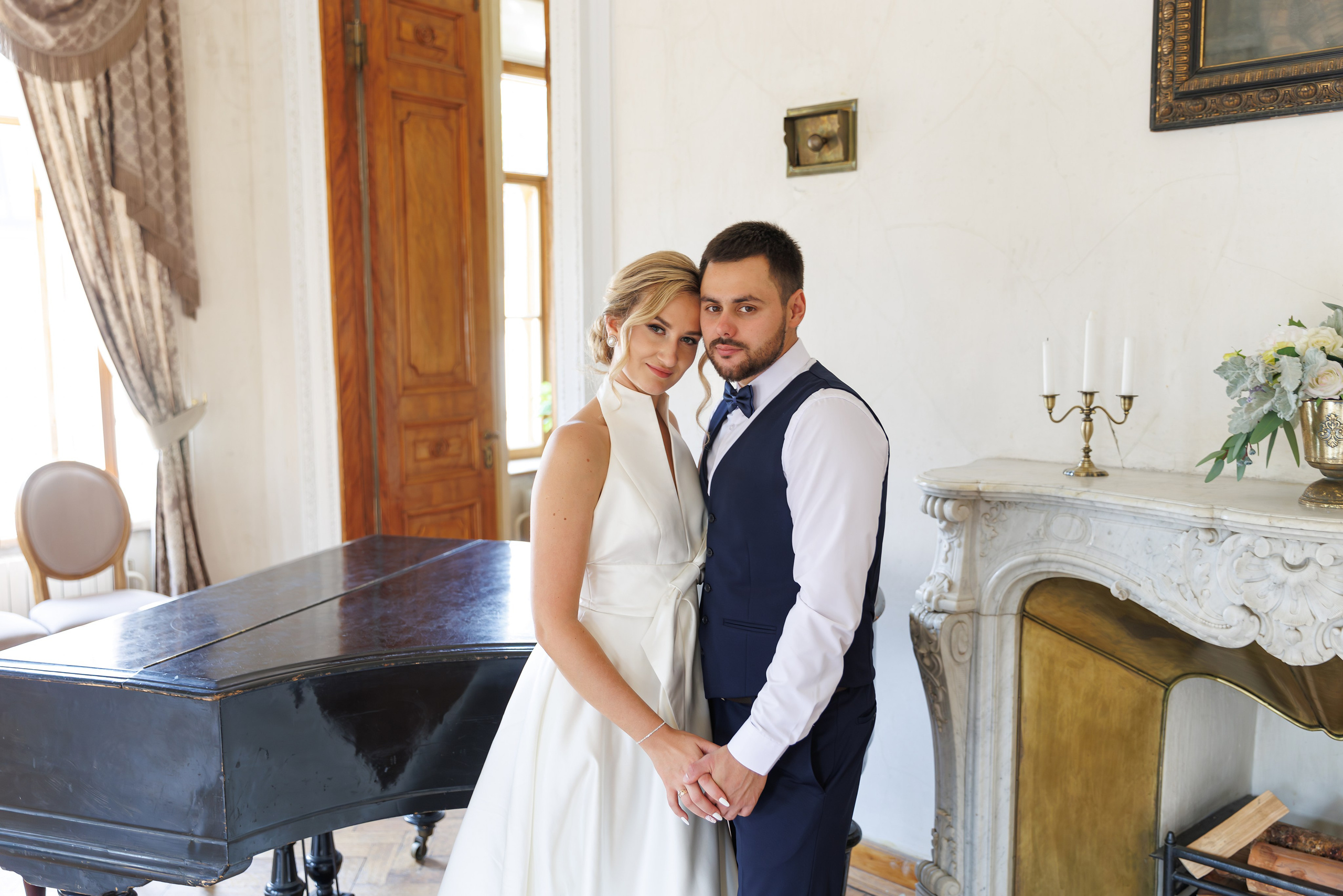 Свадебная фотосессия в библиотеке-читальне им А. С. Пушкина. Свадебный фотограф Москва и МО Сергей Киржаев