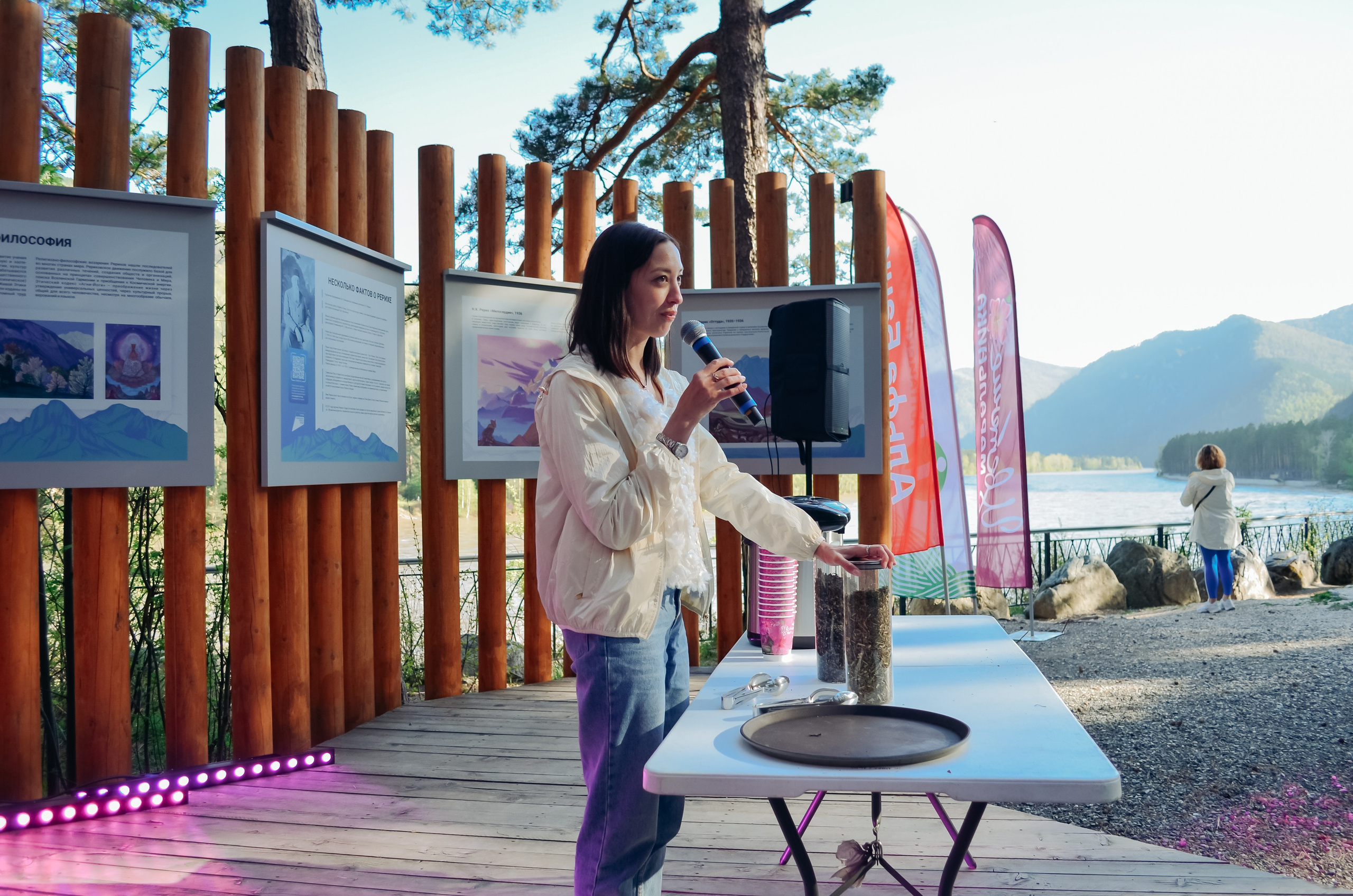 Фестиваль «Цветение Маральника на Алтае 2025». Фоторепортаж. Денисова Аля — фотограф для парных съемок и индивидуальных историй в Барнауле