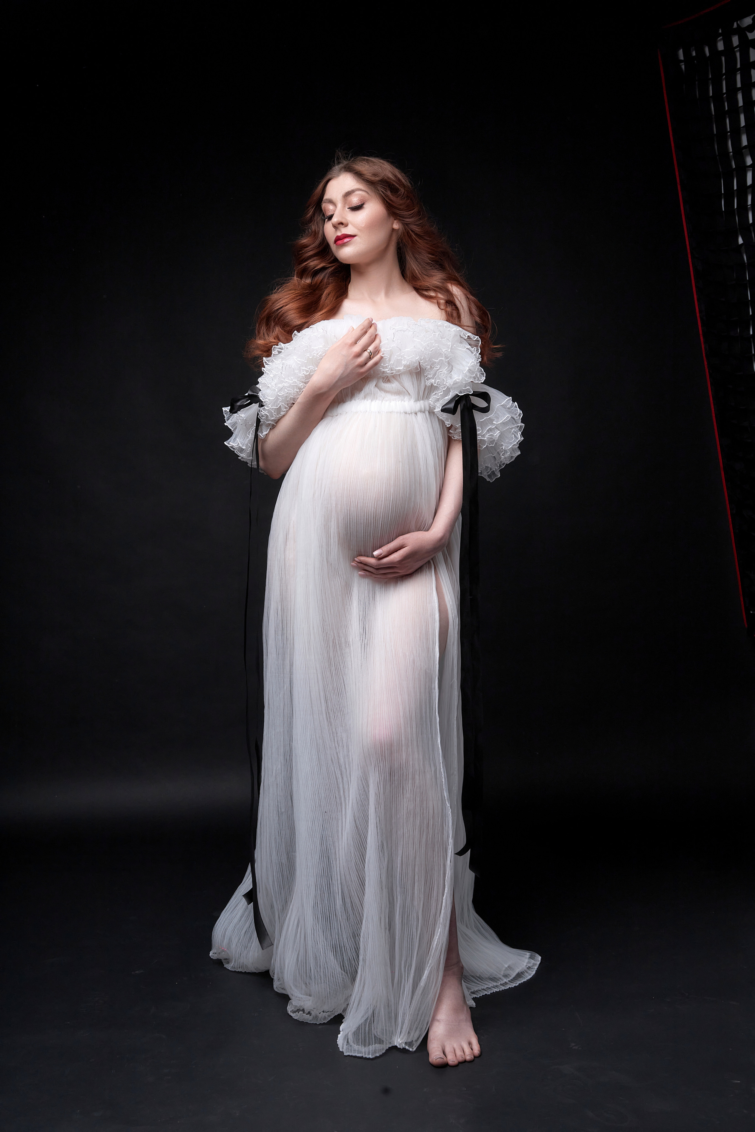 Беременность в студии. Фотограф в Минске Анна Кучинская