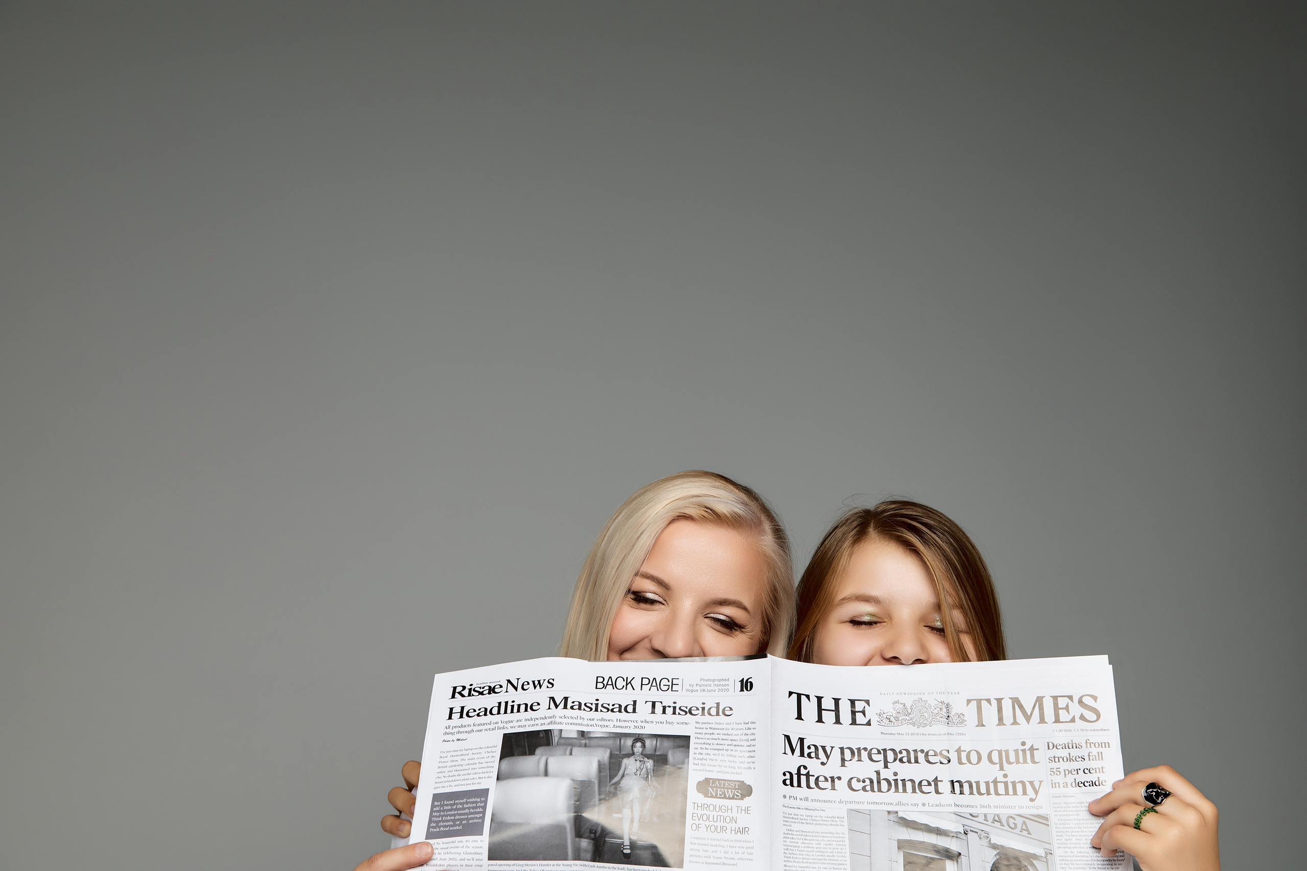 Портретная фотосессия для мамы и дочки. Фотограф в Минске Анна Кучинская