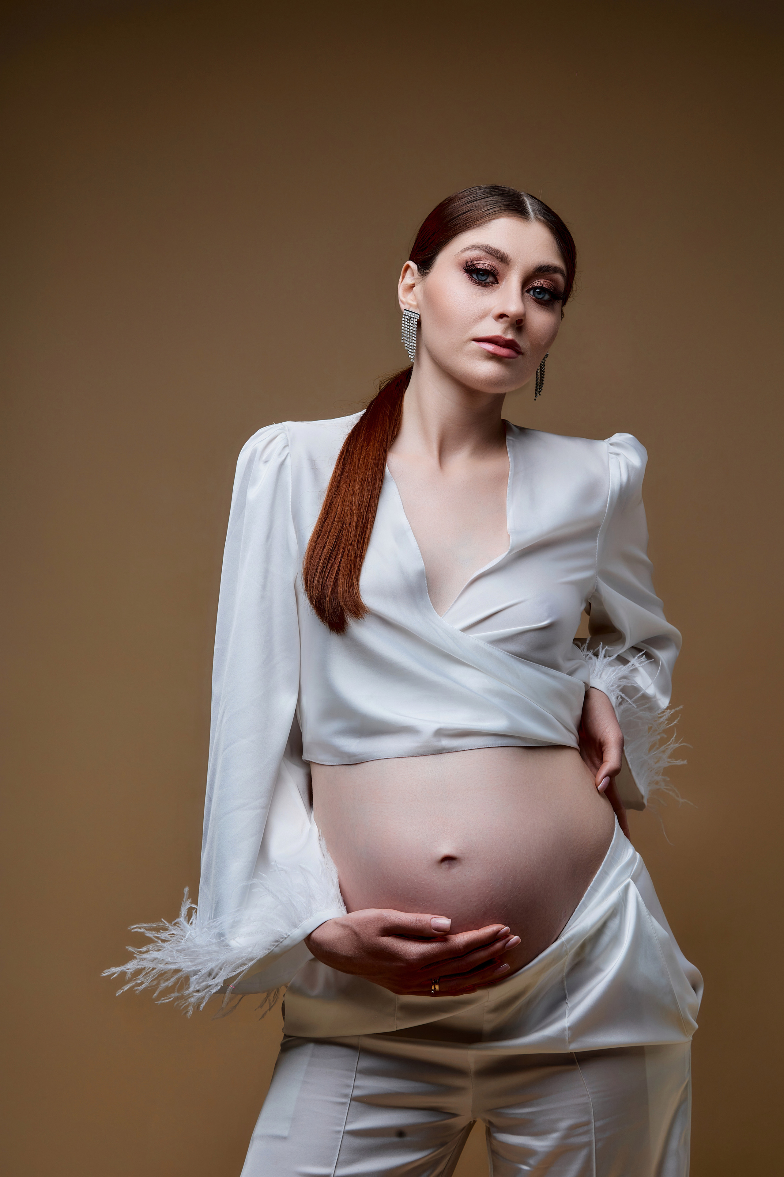 Беременность в студии. Фотограф в Минске Анна Кучинская