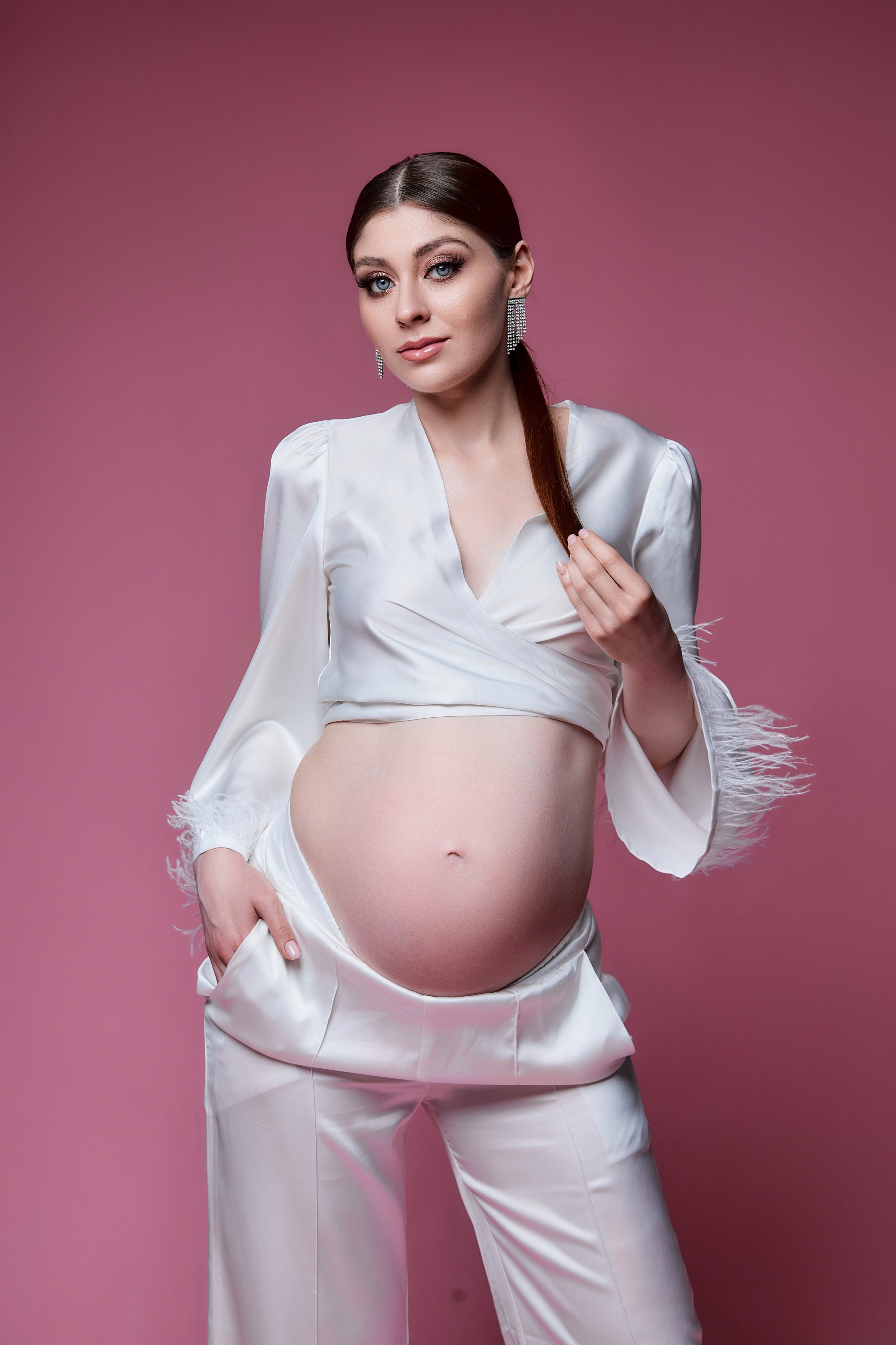 Беременность в студии. Фотограф в Минске Анна Кучинская