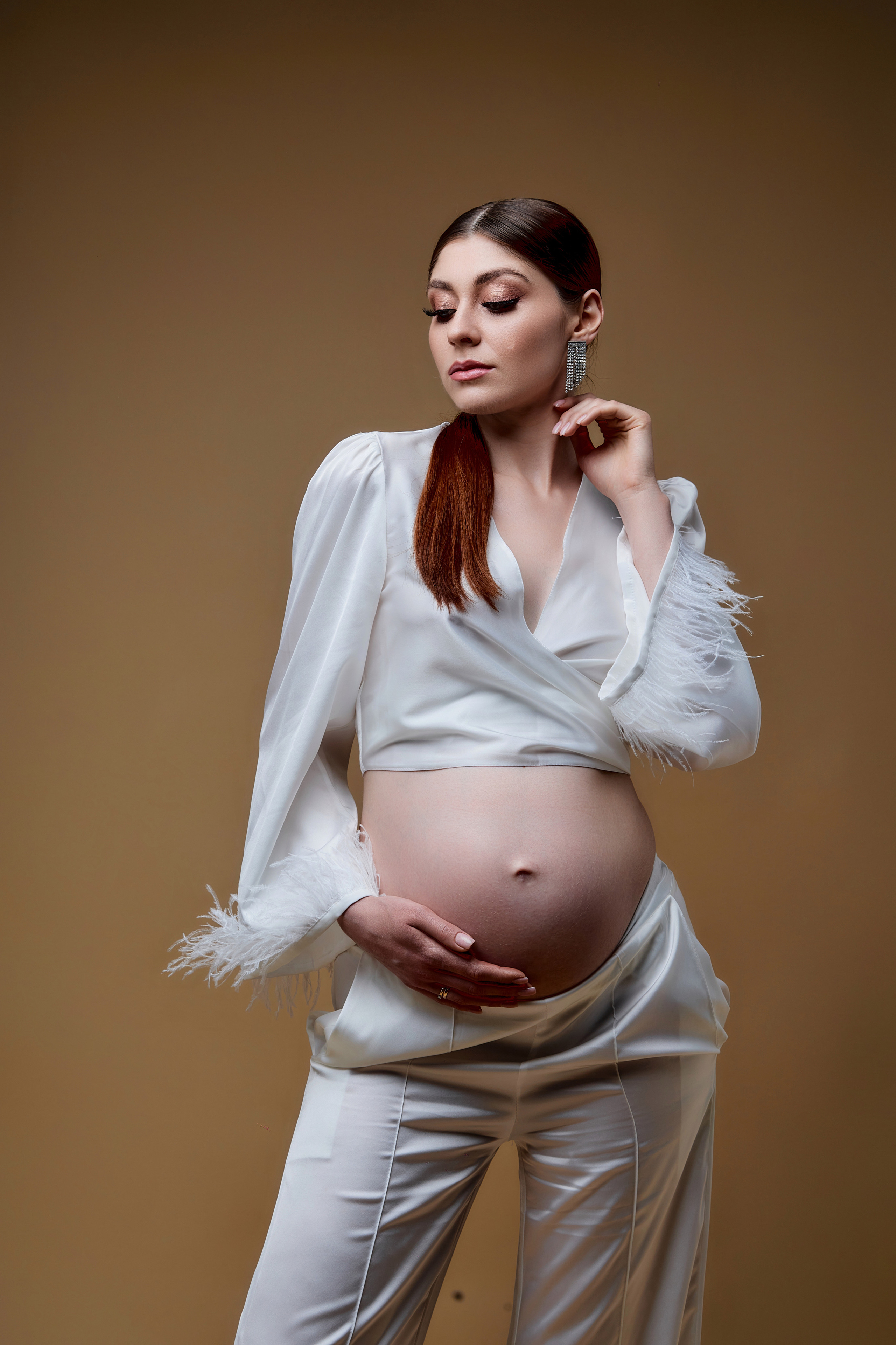 Беременность в студии. Фотограф в Минске Анна Кучинская