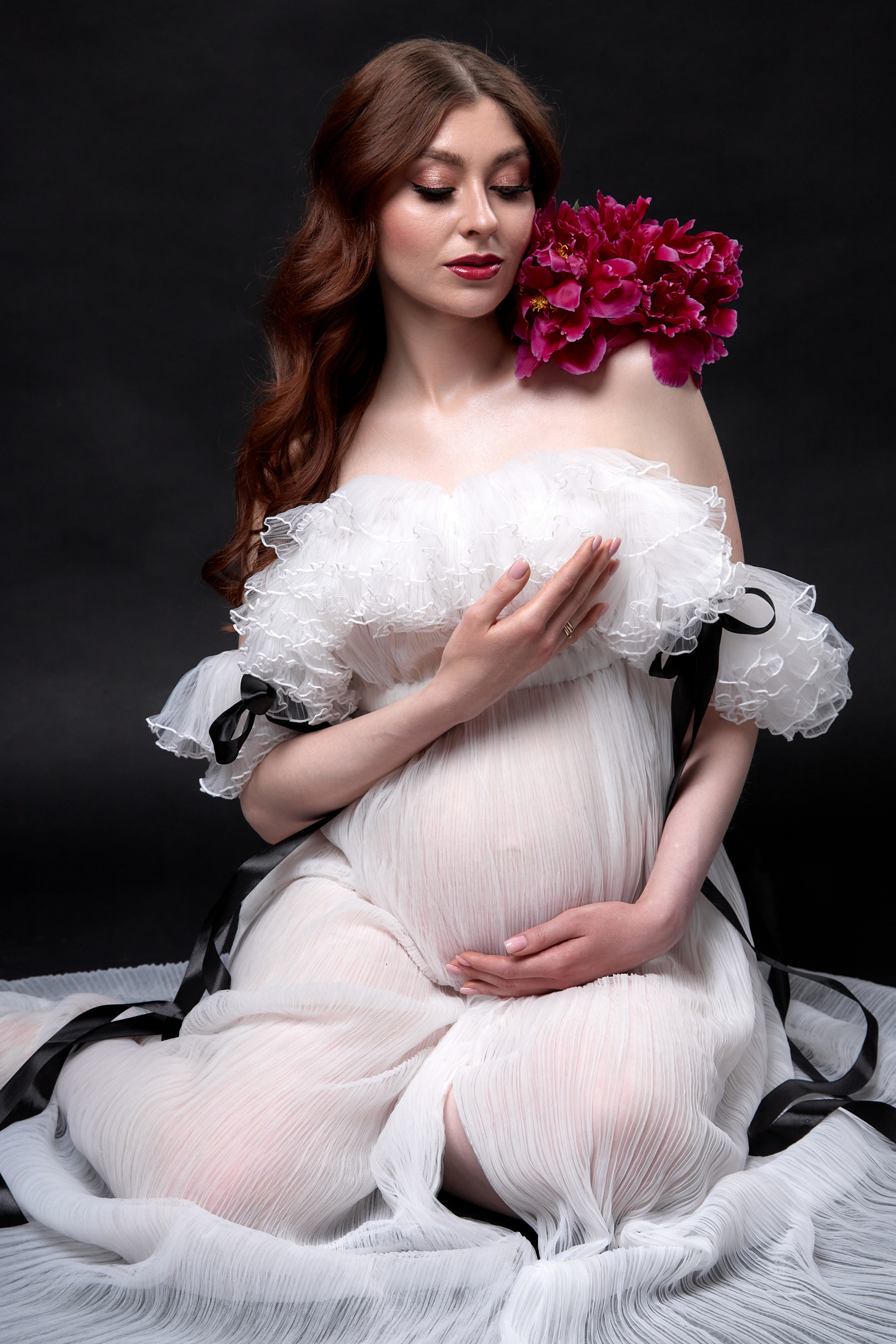 Беременность в студии. Фотограф в Минске Анна Кучинская