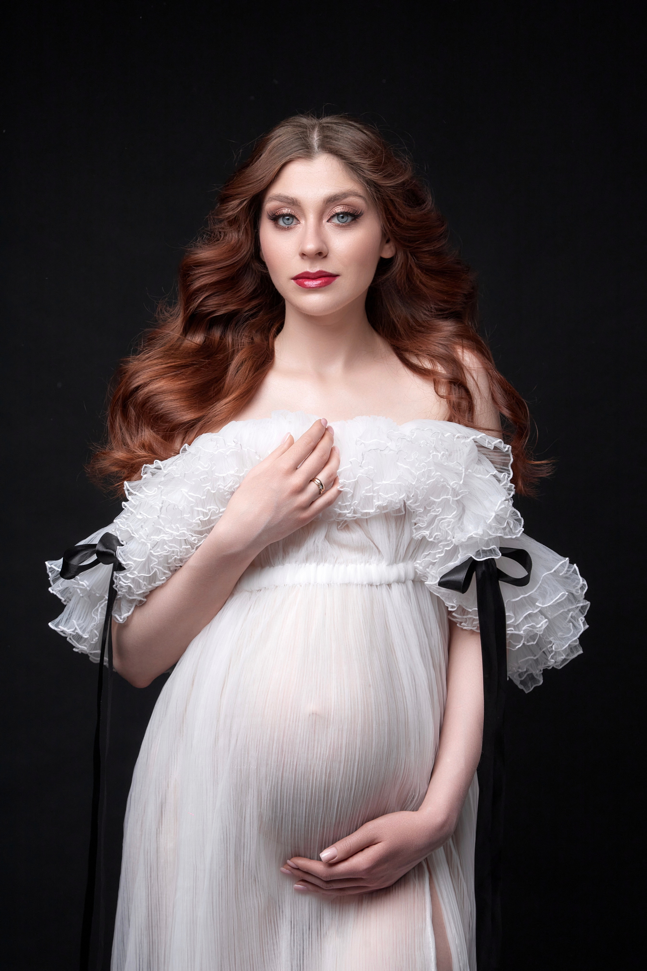 Беременность в студии. Фотограф в Минске Анна Кучинская