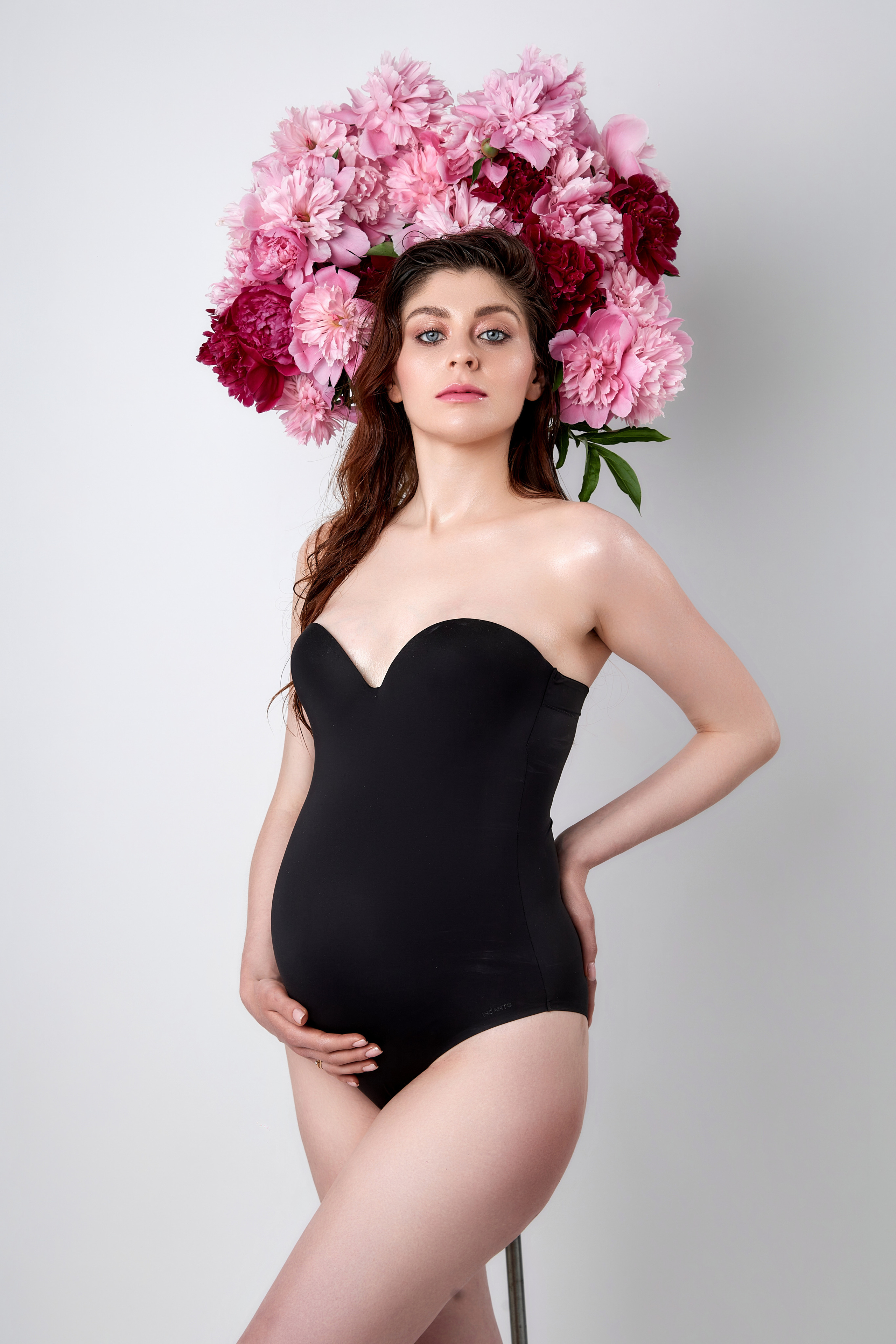 Беременность в студии. Фотограф в Минске Анна Кучинская