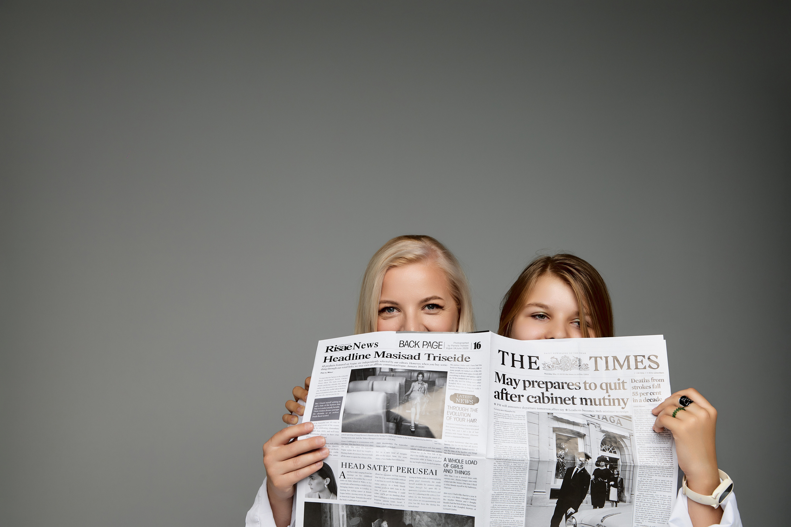 Портретная фотосессия для мамы и дочки. Фотограф в Минске Анна Кучинская