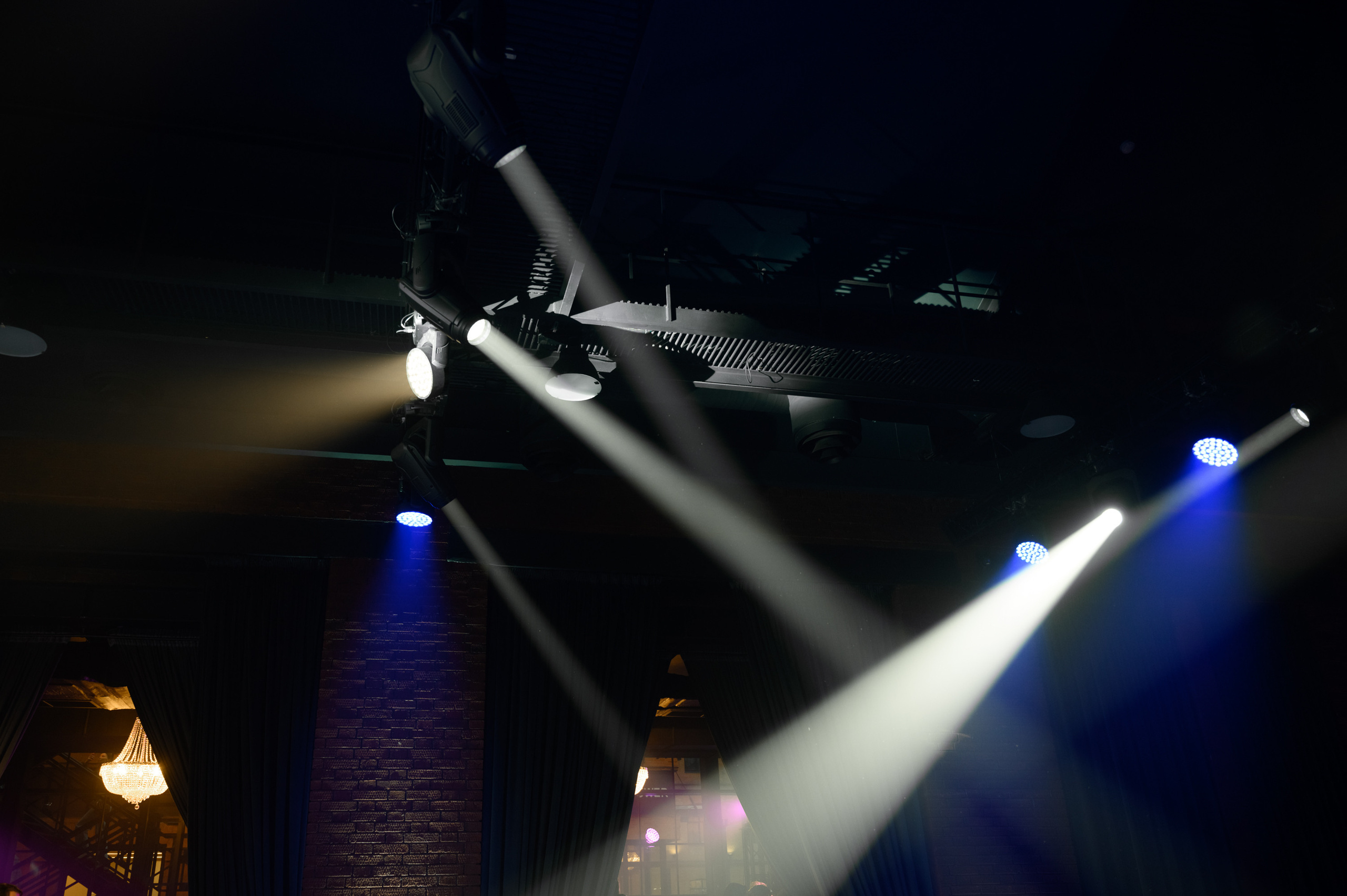 MJ Hall. Свадебный фотограф в Москве Артём Кившарь