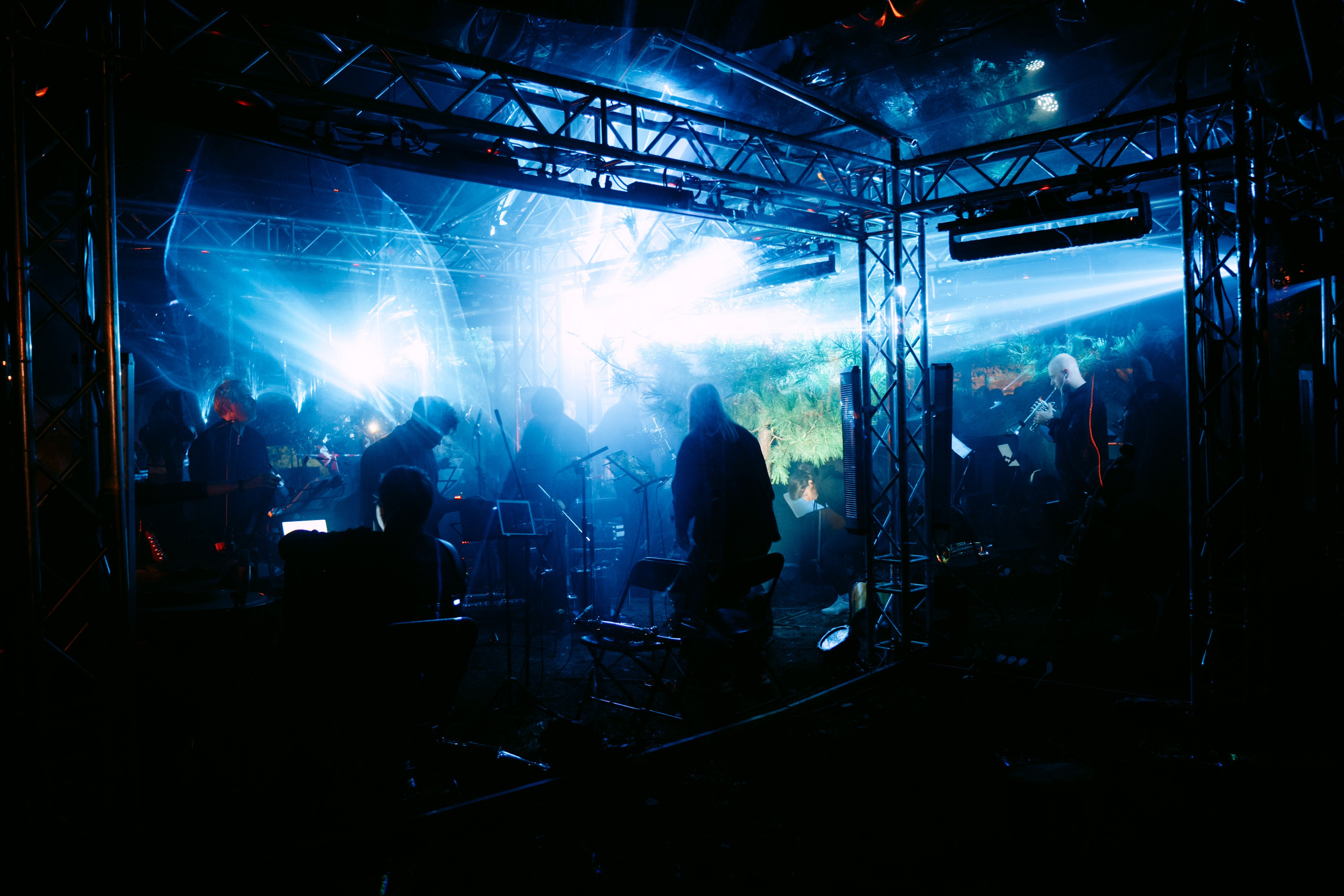 Synesthesia|Черное озеро. Главная