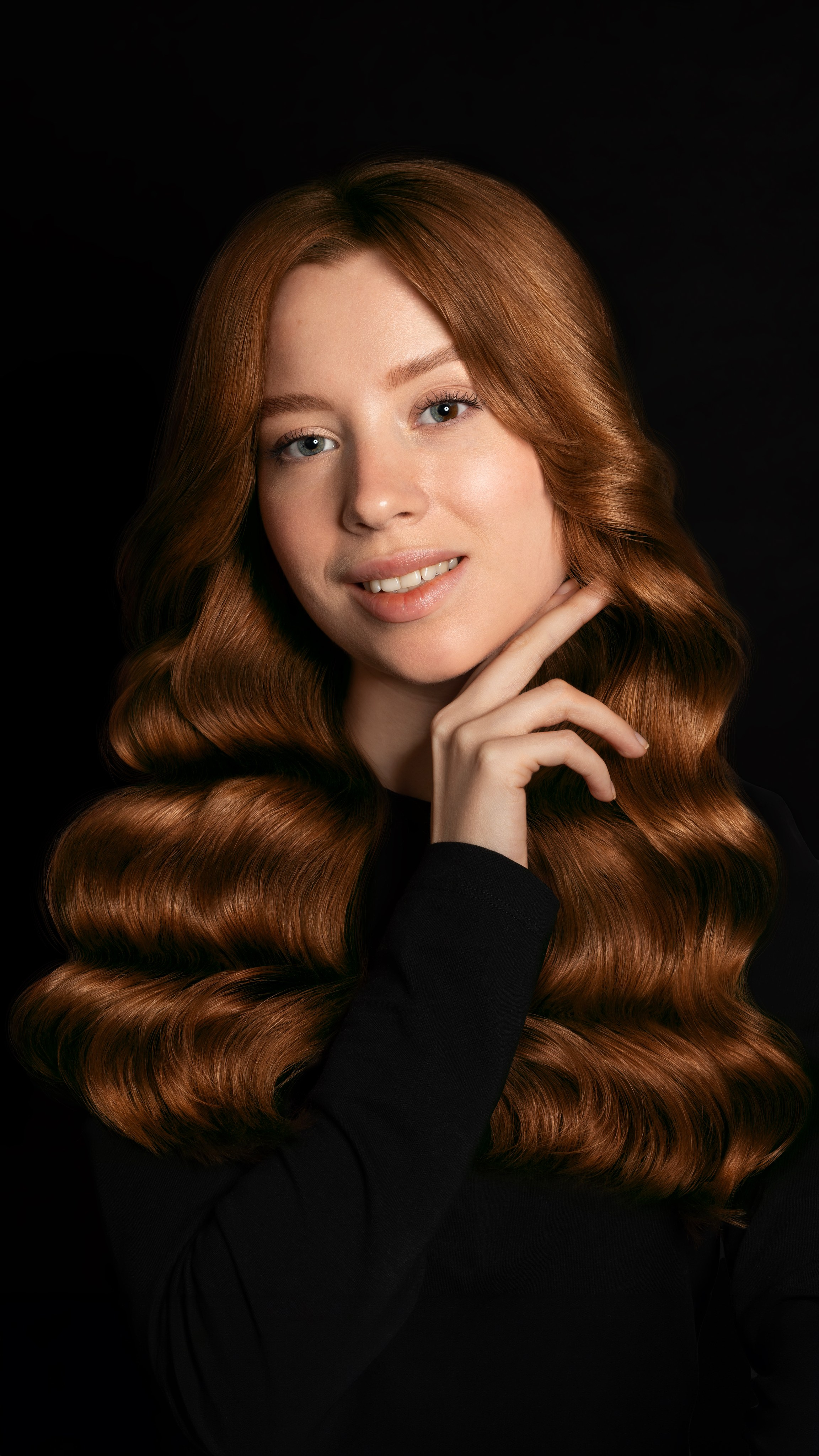 Профессиональная ретушь в короткие сроки. Бьюти- и портретный фотограф в Москве Полли Максимова. Создаю съёмки и делаю ретушь для брендов косметики и рекламы