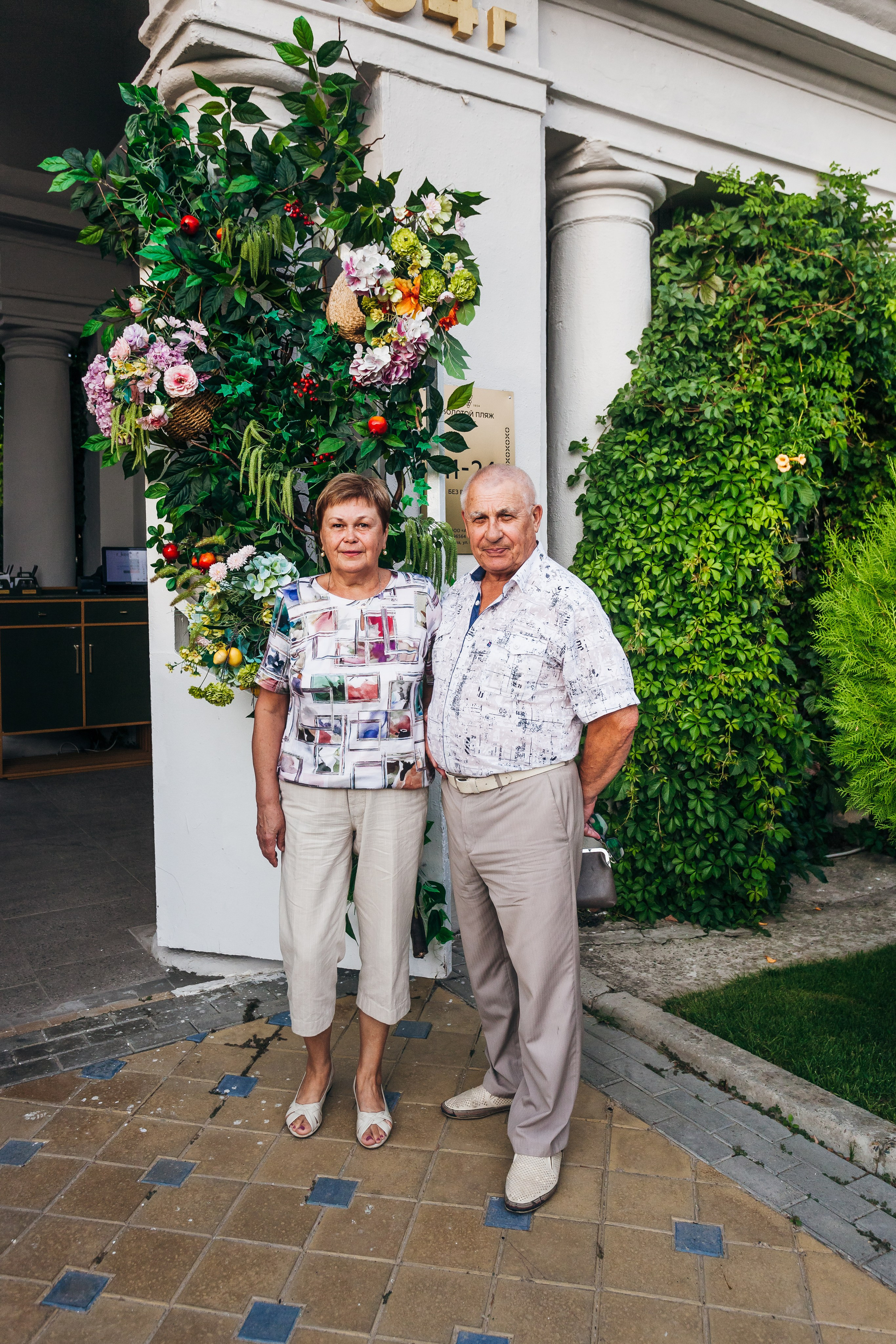 День рождение в уютном ресторане. Фотограф Денис Денисов
