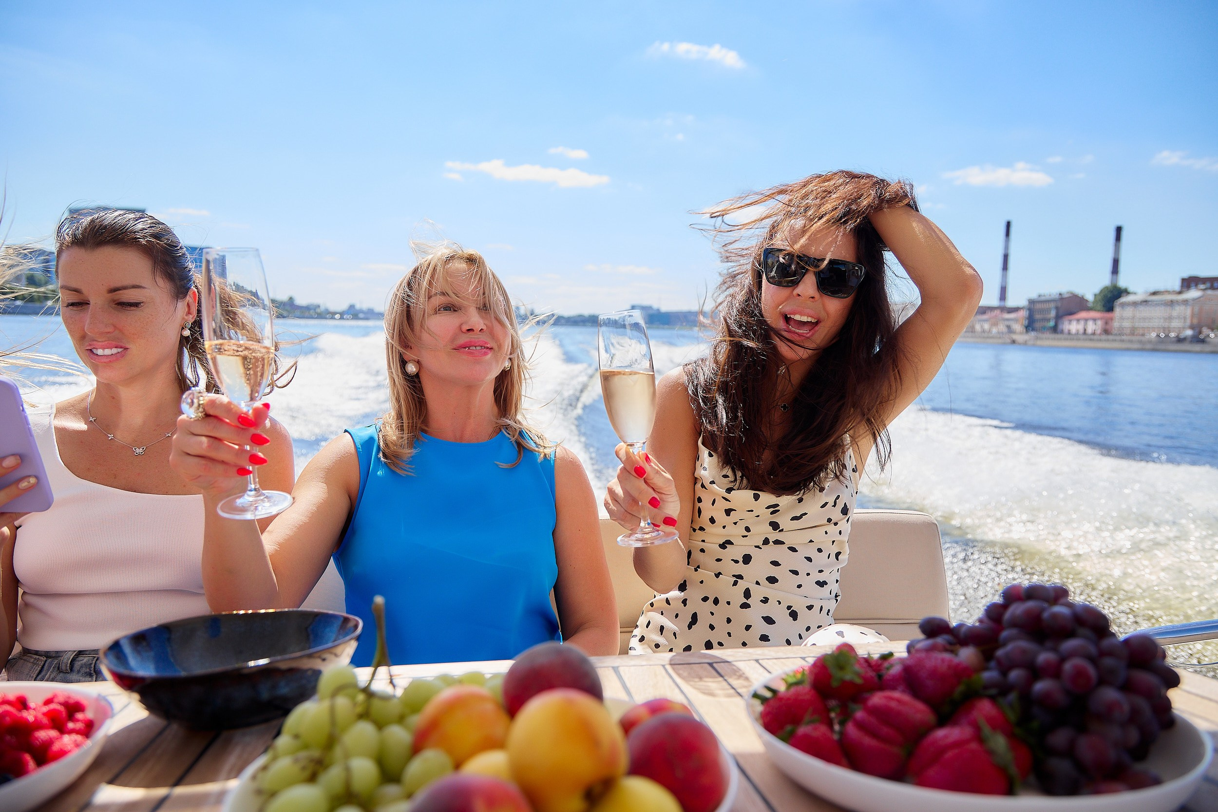 Прогулка на катере. Алексей Соколов. Фотограф. Санкт-Петербург