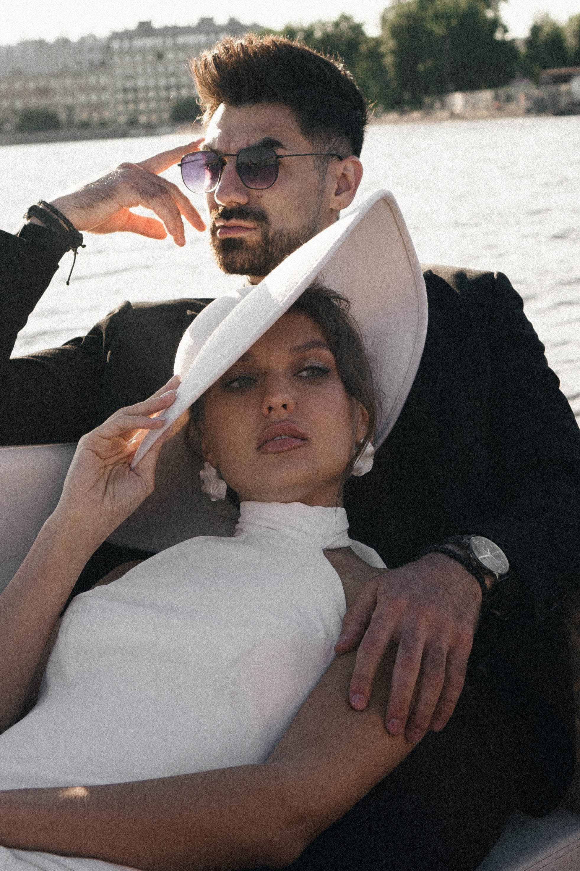 СВАДЕНБНАЯ СЬЕМКА НА КАТЕРЕ ПО КАНАЛАМ САНКТ-ПЕТЕРБУРГА И В АКВАТОРИИ НЕВЫ. Профессиональный фотограф, Санкт-Петербург — Виктория Богомолова