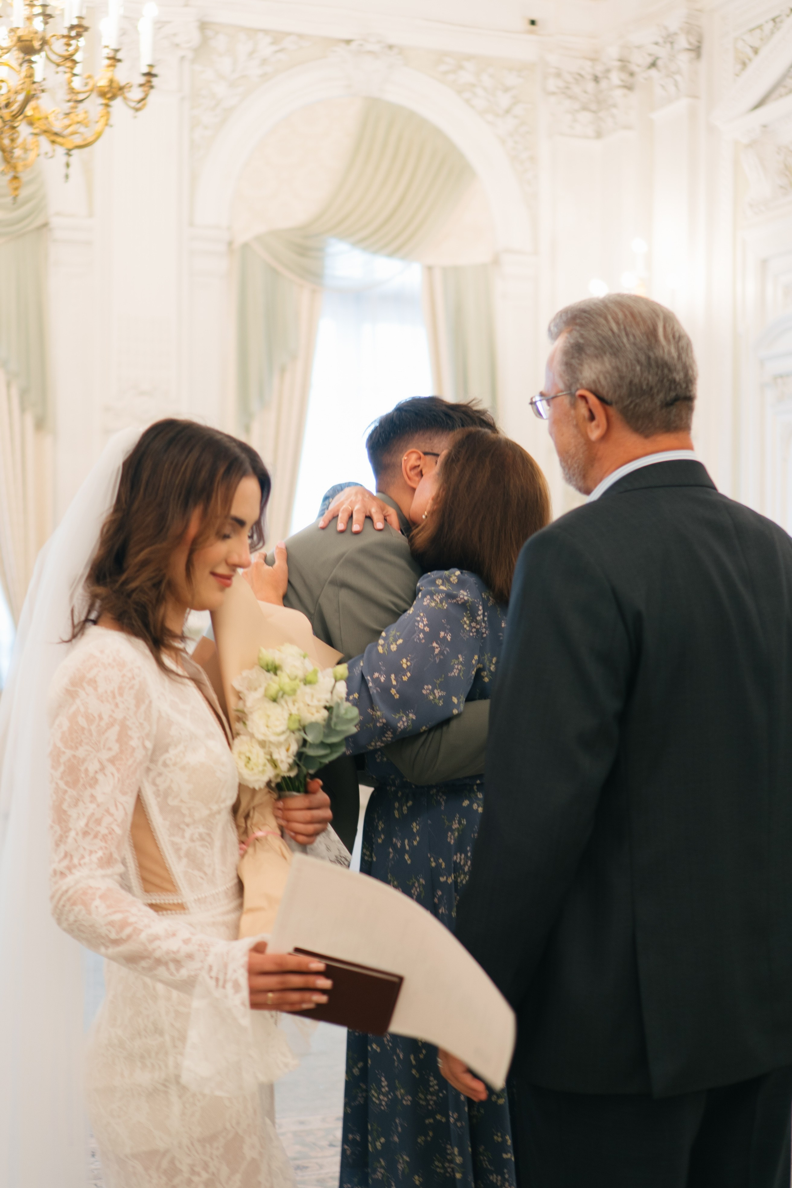 СЪЁМКИ В ПЕРВОМ ДВОРЦЕ ПРОГУЛКА И СТУДИЯ. Профессиональный фотограф, Санкт-Петербург — Виктория Богомолова