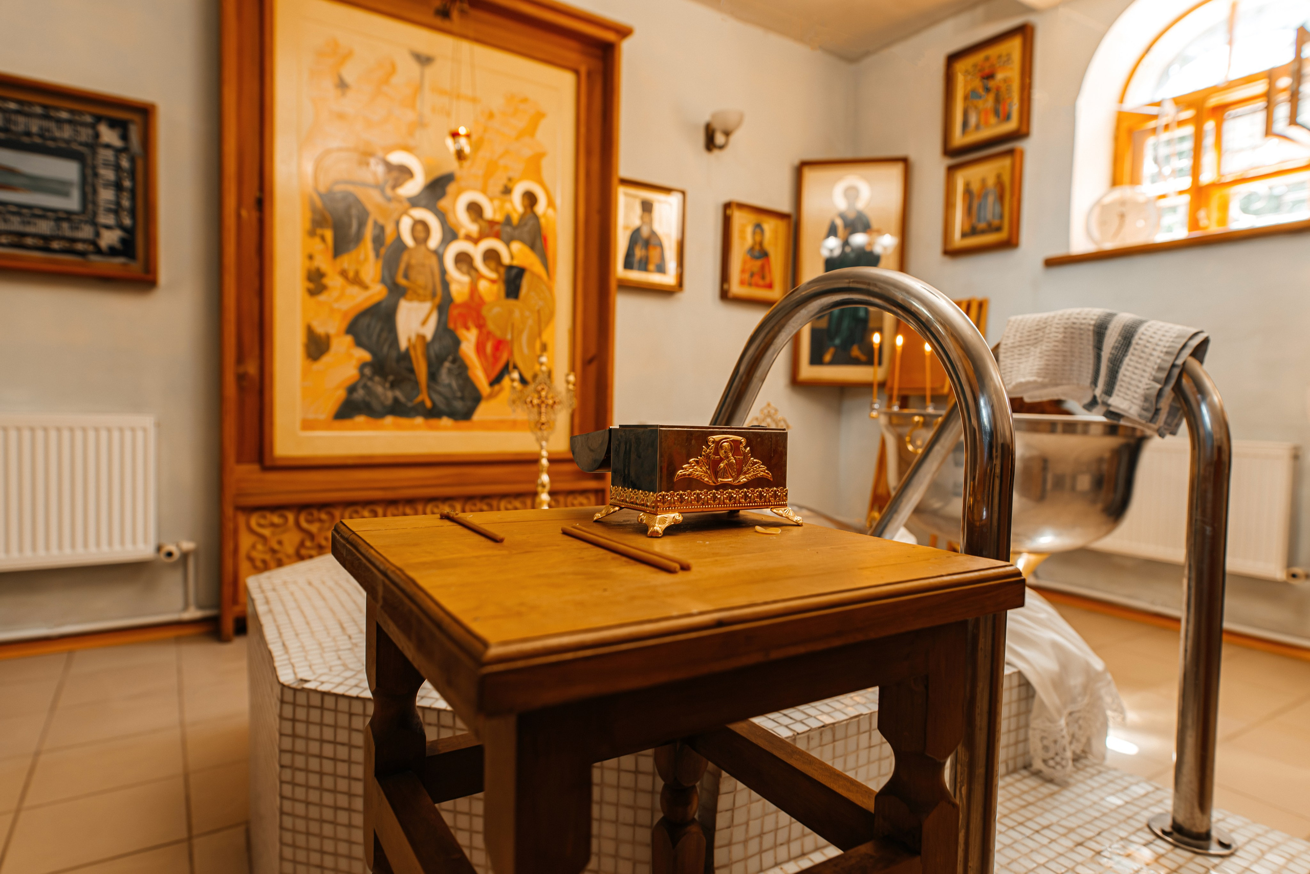 Таинство Крещения Авроры. Фотограф Таинств Крещения и Венчания в г. Курске