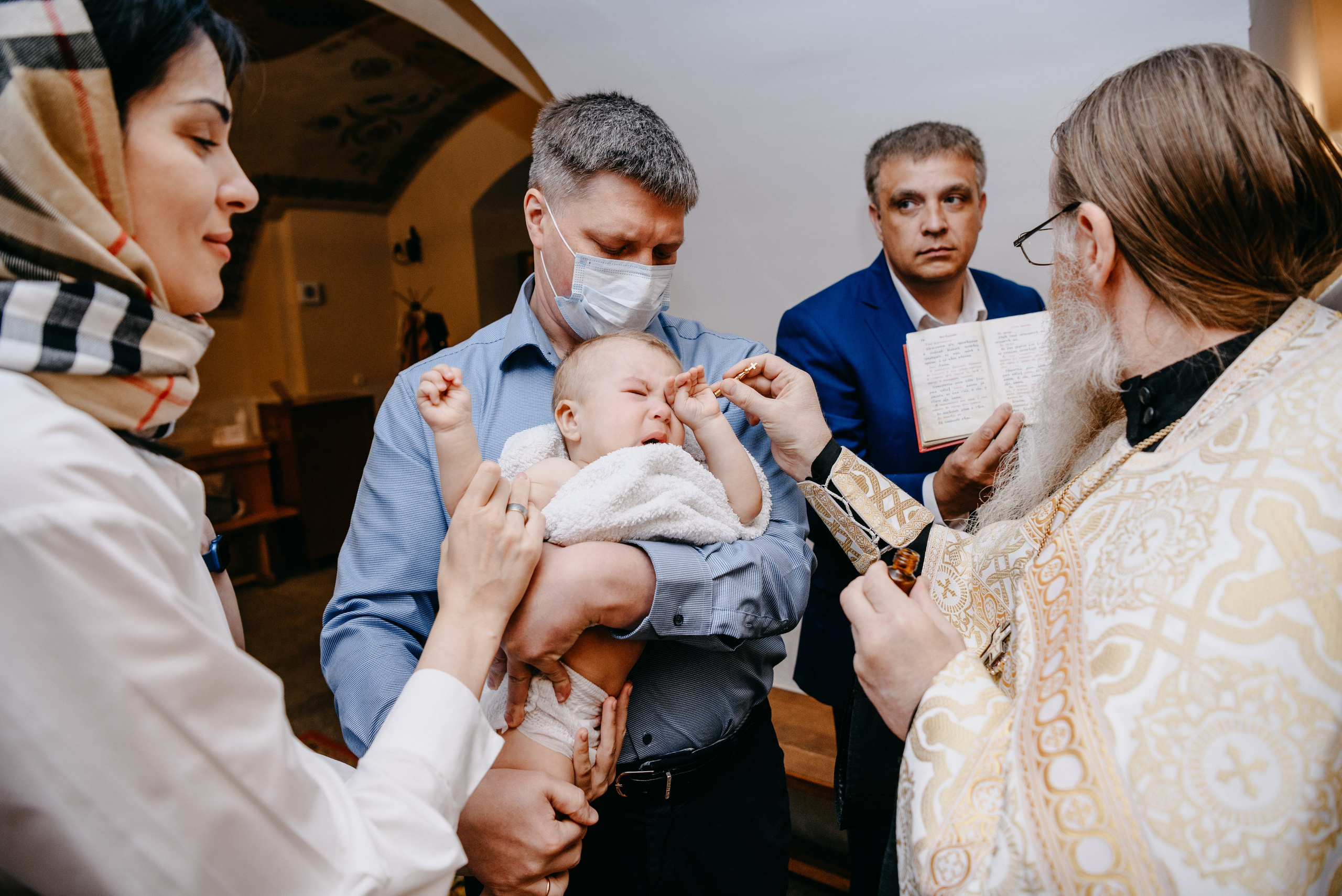 Крещение Александра. Фотограф на выписку из роддома в Москве и МО