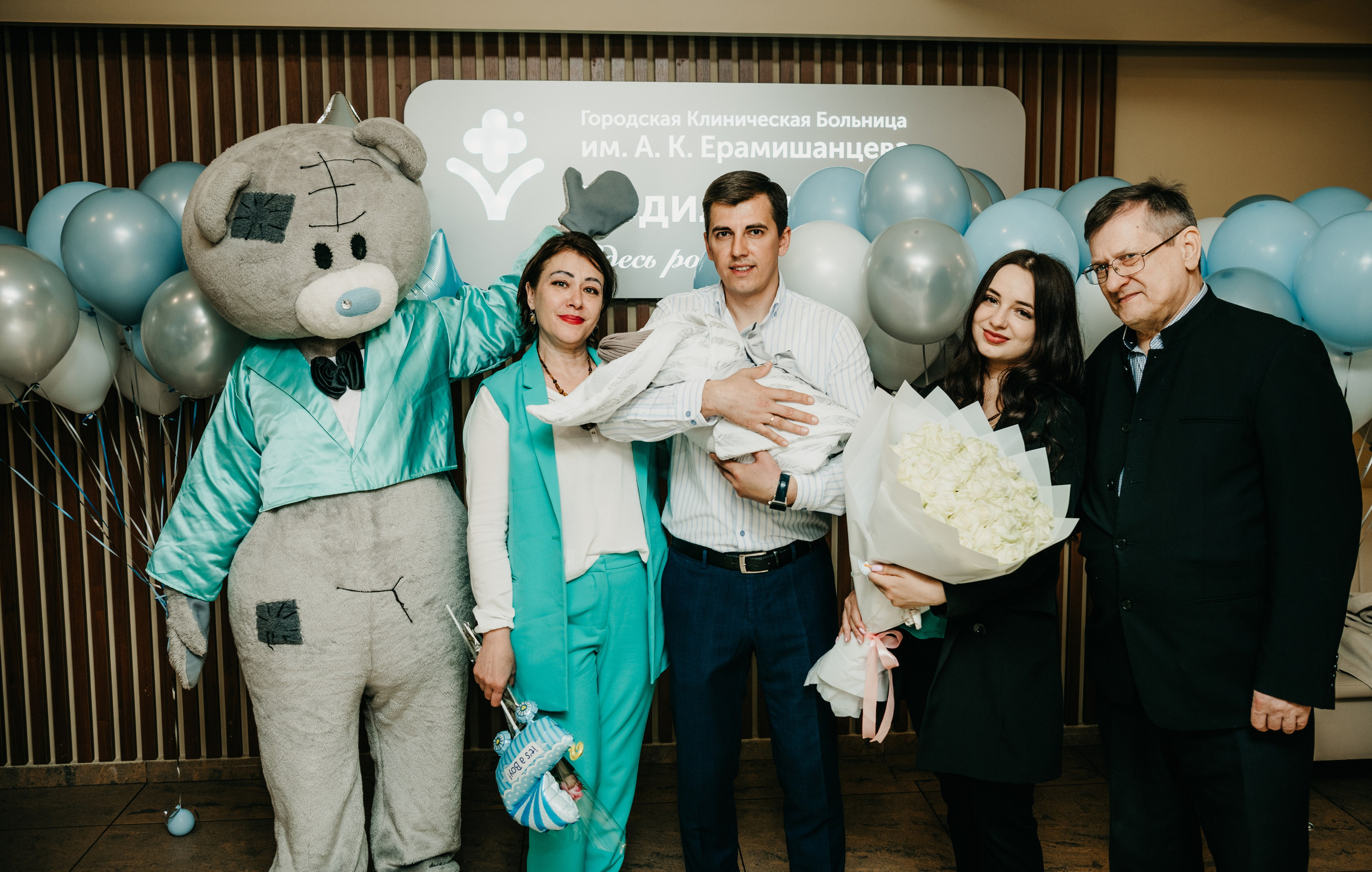 Выписка Амира. ГКБ Ерамишанцева. Фотограф на выписку из роддома в Москве и МО