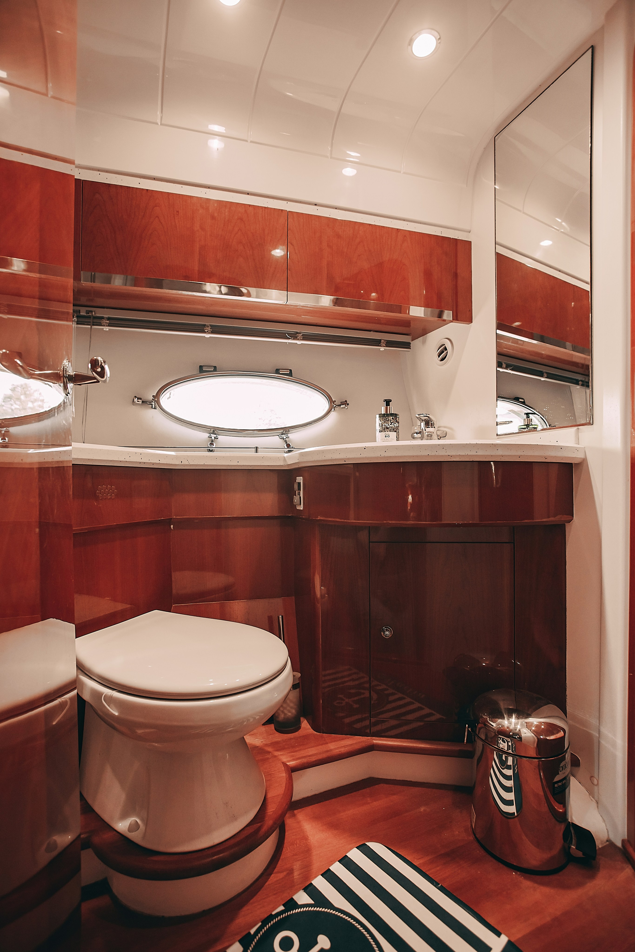 Яхта Princess 57 Esperanza. SPB Rent Boats|аренда катеров и теплоходов