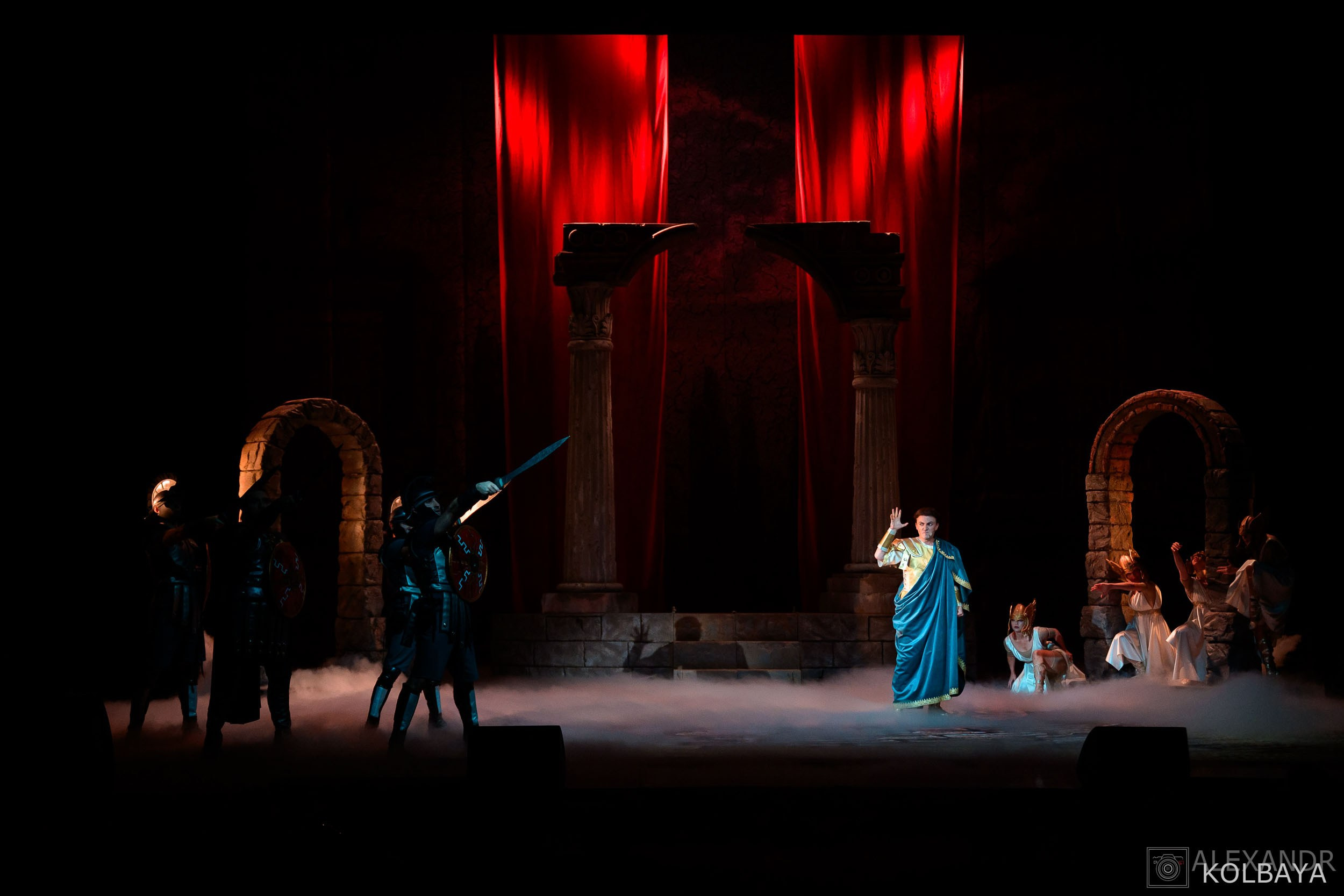 Фоторепортаж со спектакля Гладиатор в Театре Терезы Дуровой. Концертный и театральный репортажный фотограф в Москве Александр Колбая