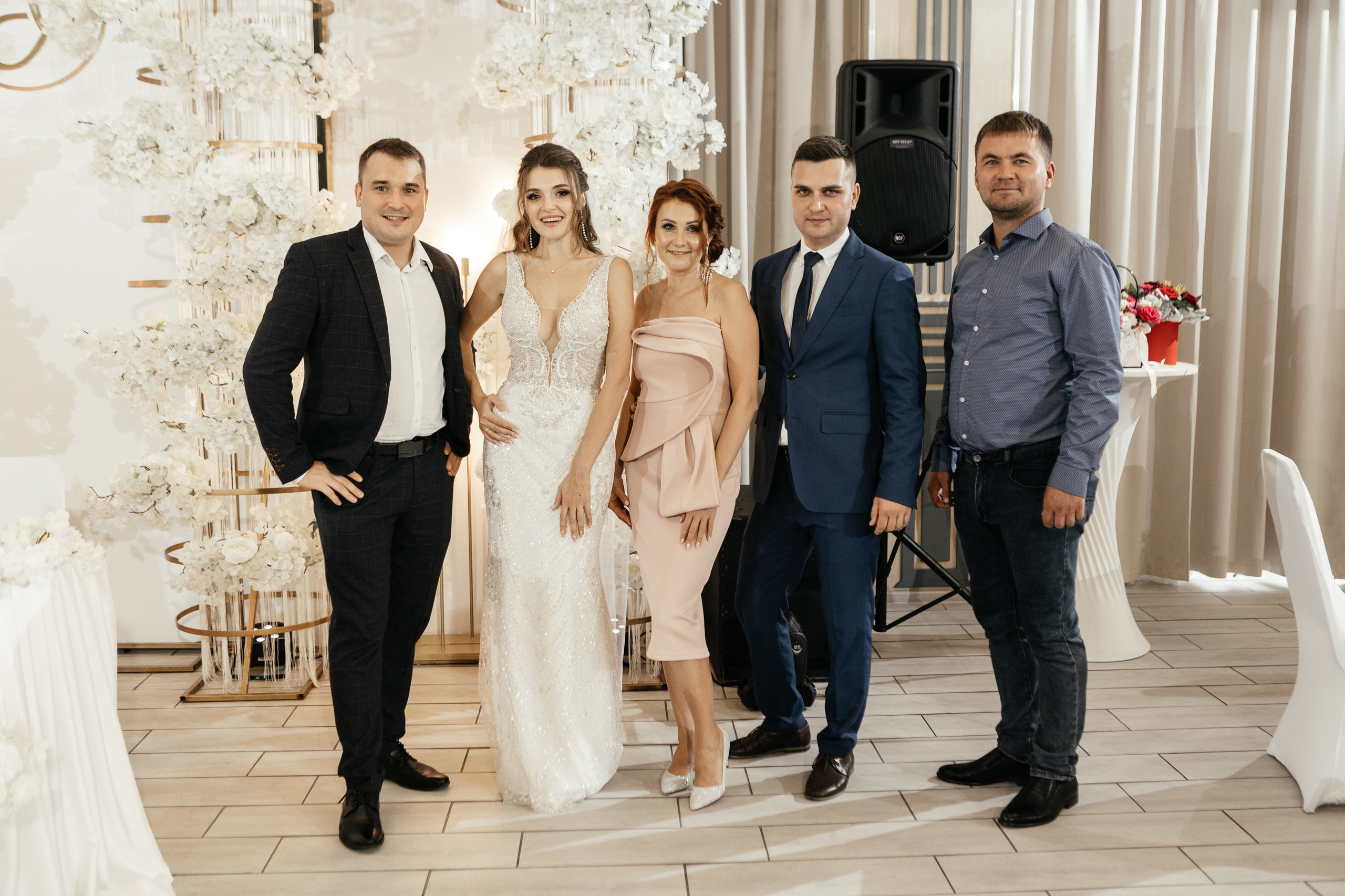 Свадебный фотограф Уфа — Руслан ГабдлисламовЖивые эмоции, красивые кадры, воспоминания на всю жизнь.Работаю по всей Республике Башкортоста. Свадебный фотограф Уфа Руслан Габдлисламов