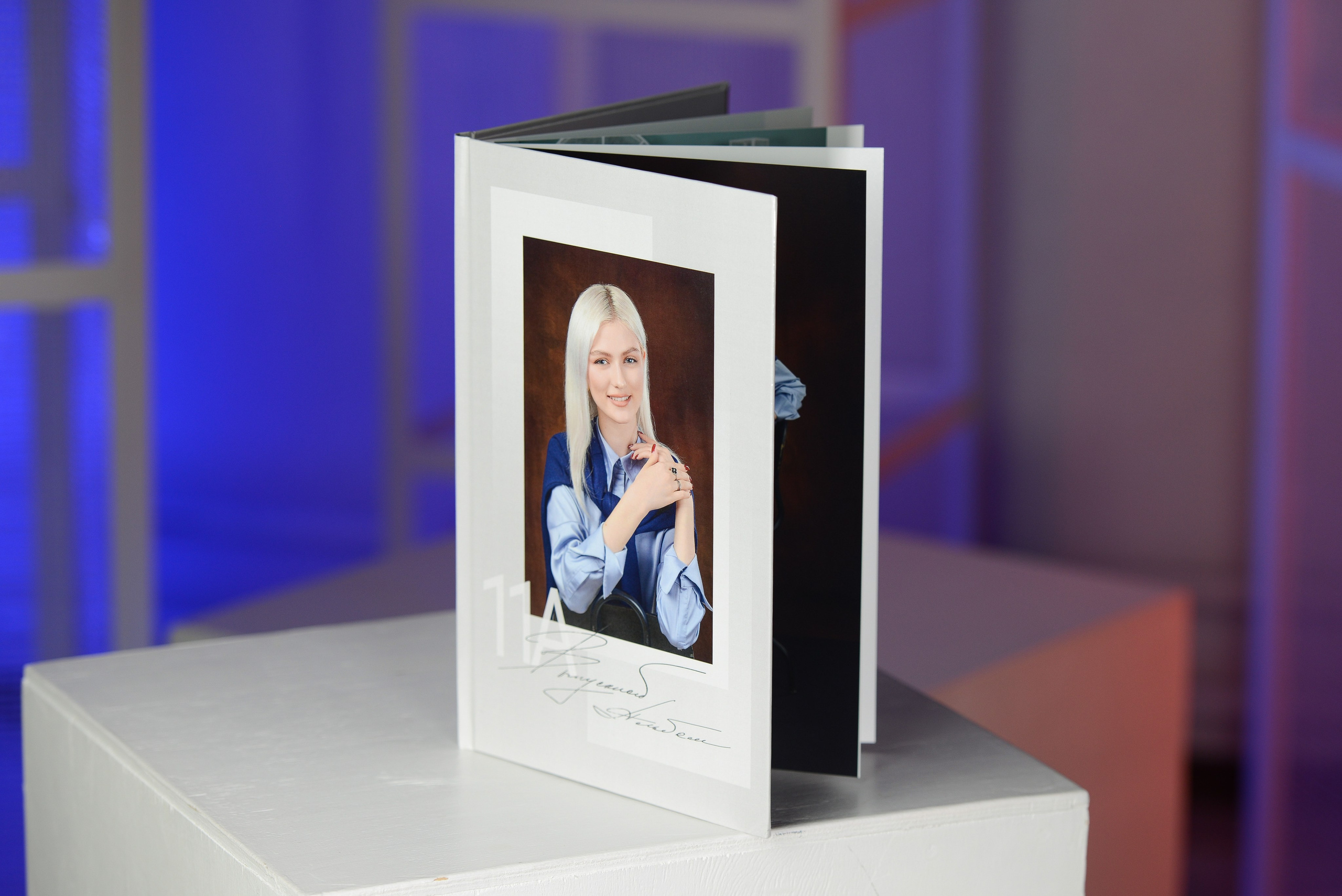 Альбом на 5 разворотов. Татьяна Гойда портретный и семейный фотограф Ленск. Выпускные альбомы