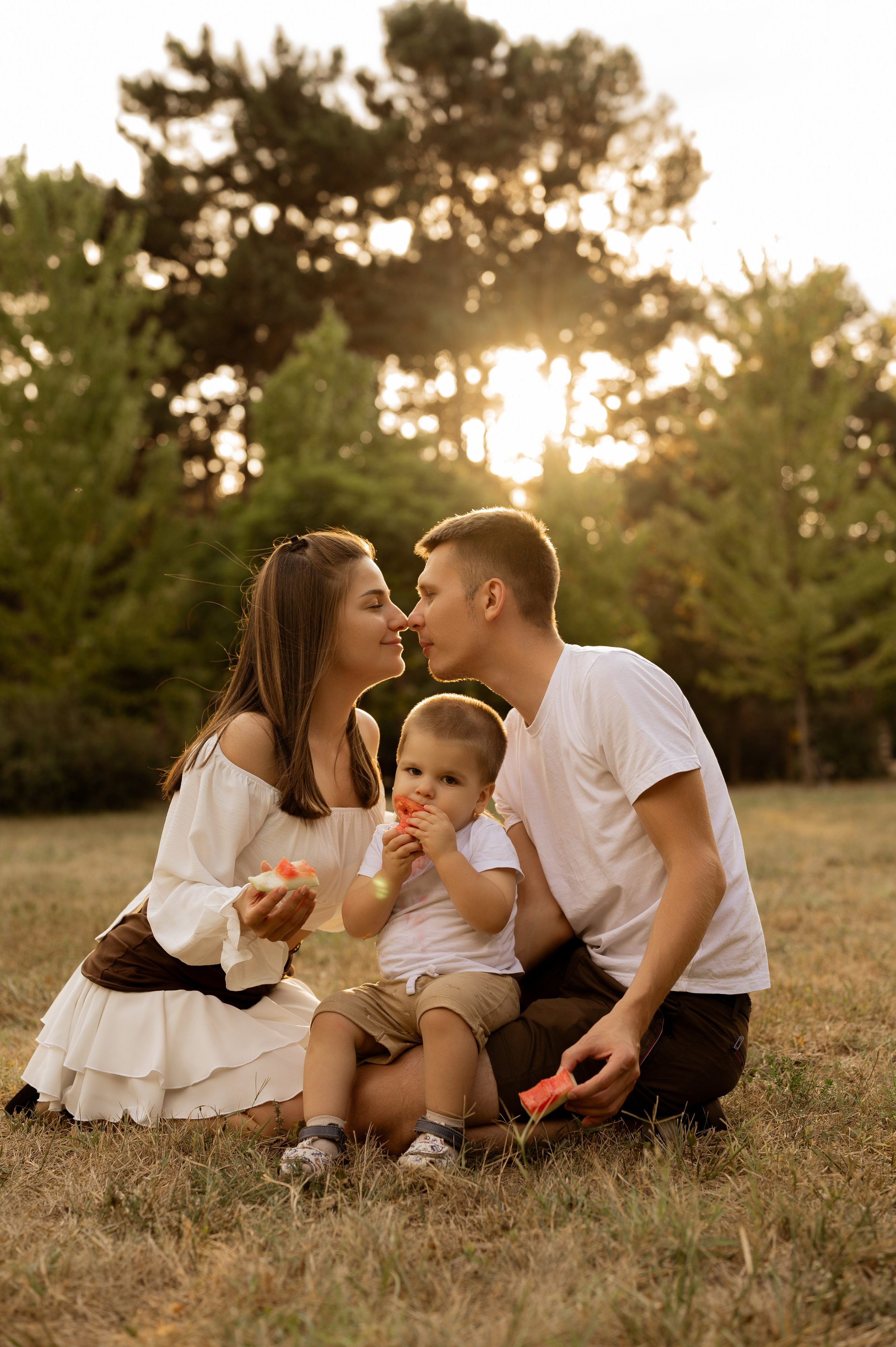 Летняя семейная фотосессия в парке. Свадебный и семейный фотограф в Краснодаре Алина Мельник