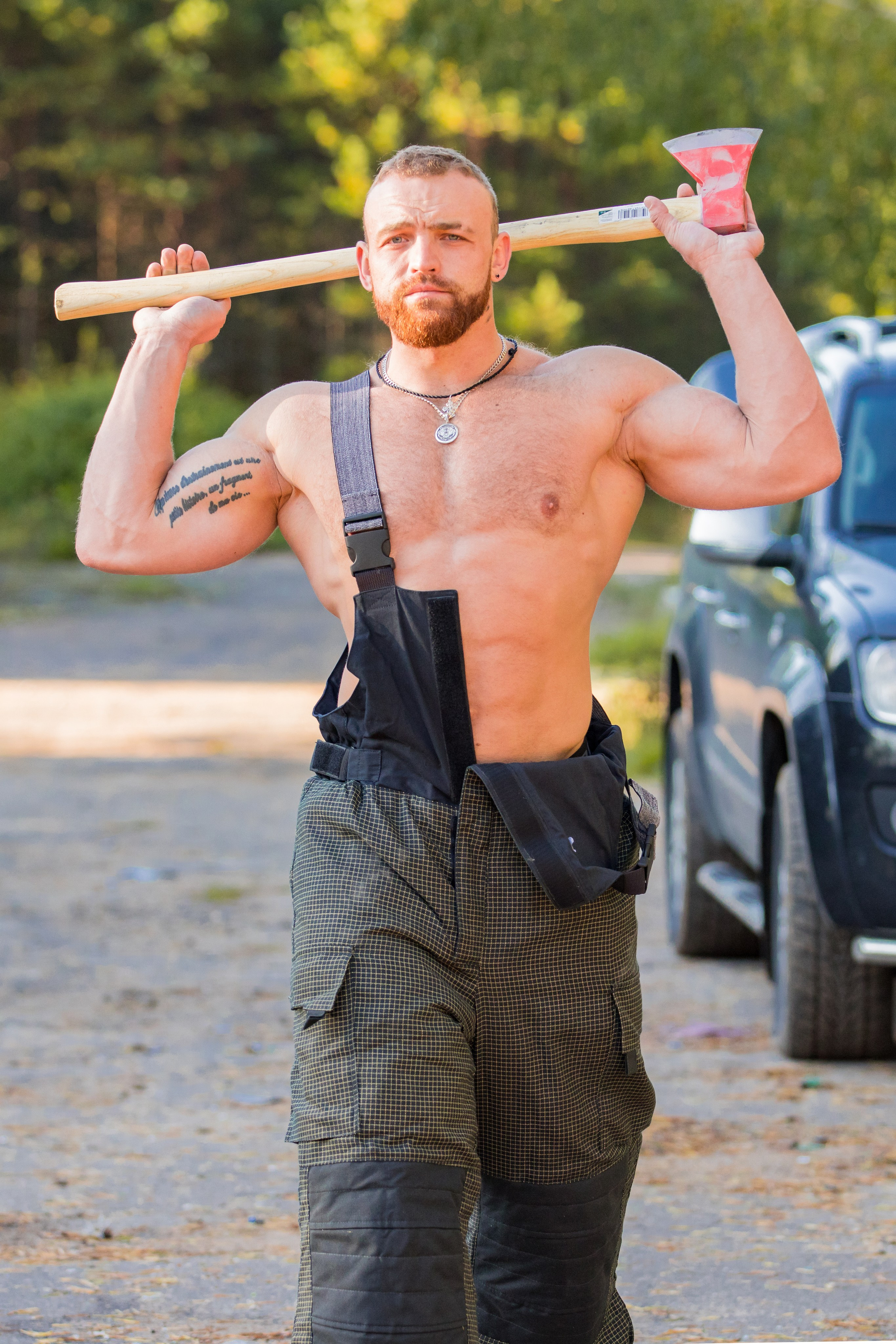 Эстетика мужского тела осень 2023. Фотограф-анималист Юлия Германика