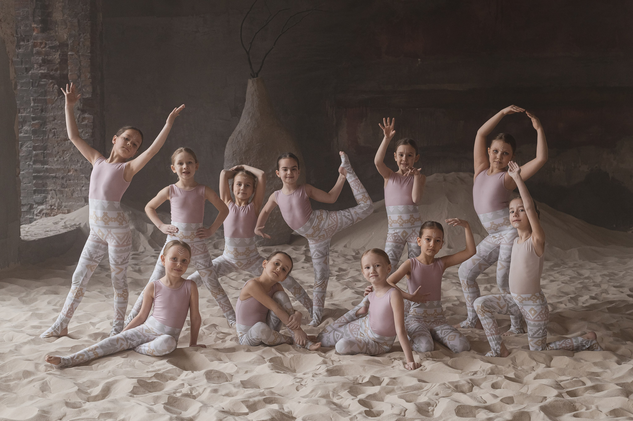 ВВЕРХ ДНОМ. SAND. Профессиональный репортажный, коммерческий фотограф в Санкт-Петербурге