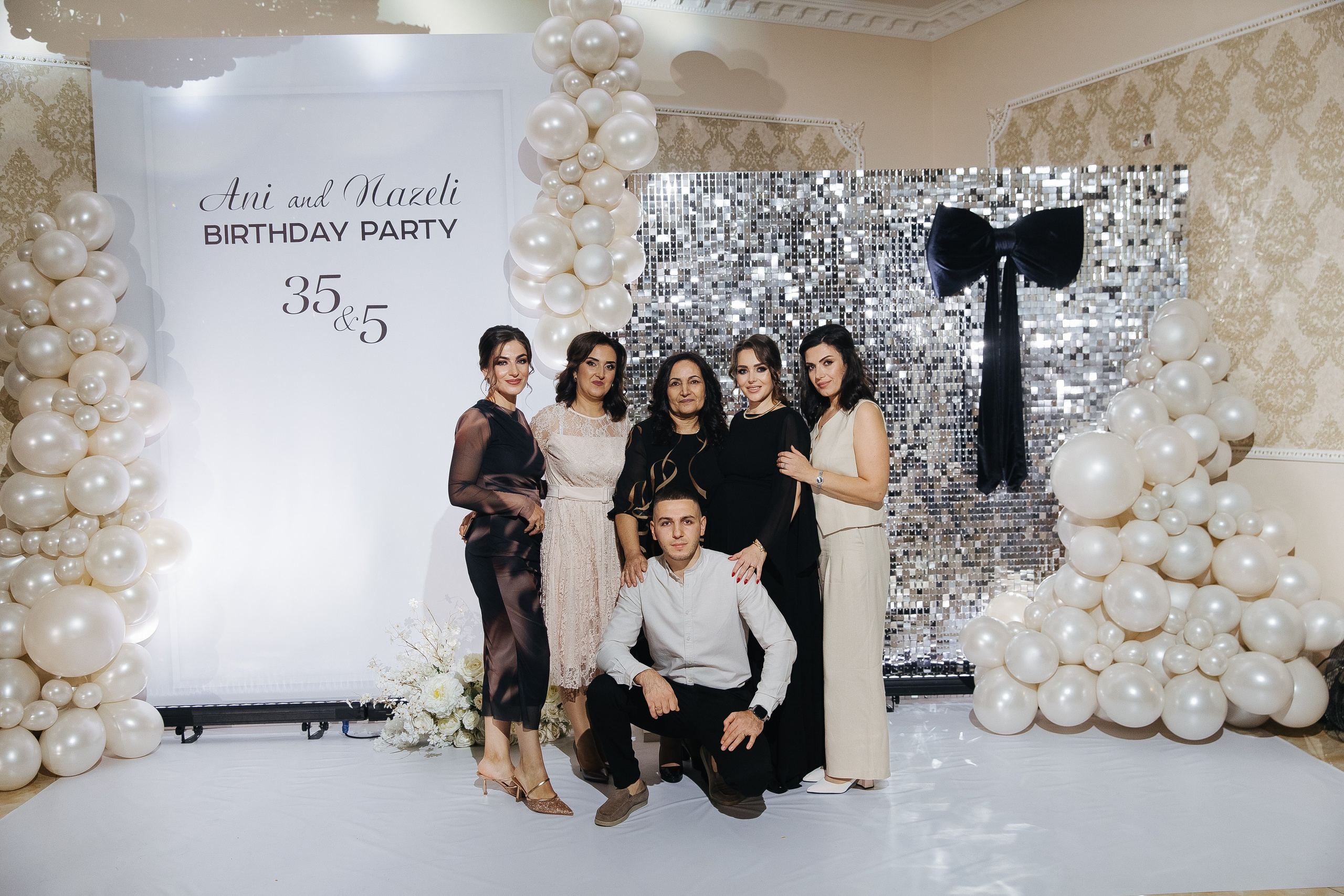 Ани и Назели. 35&5 День рождения, «Янтарь». Фотограф в Красноярске Надежда Воскресенская