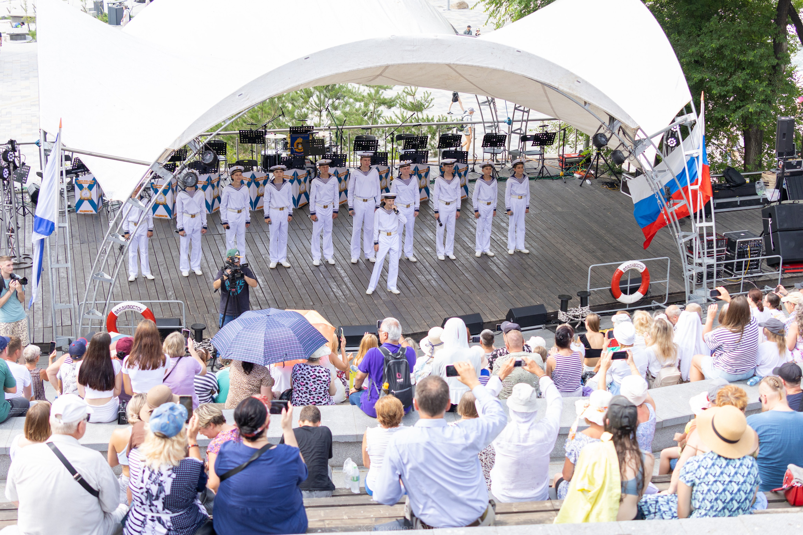 Праздничный концерт ко дню ВМФ. Владивосток 2025. Олег Катакинов| Репортажный фотограф в городе у моря (Владивосток)