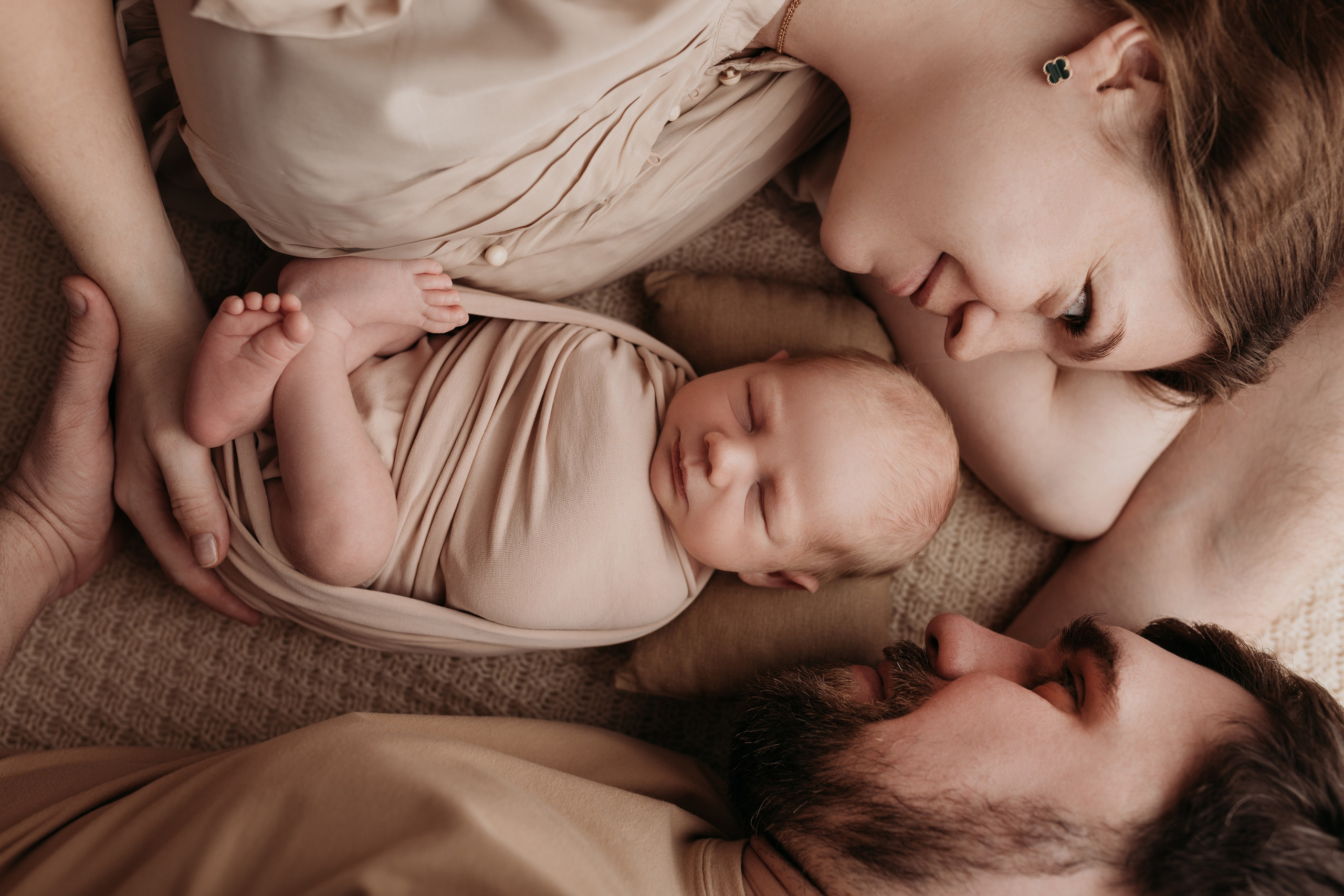 Фотосессия новорожденного в БОХО стиле. Фотограф новорожденных в г. Барнаул Ренпенинг Катерина