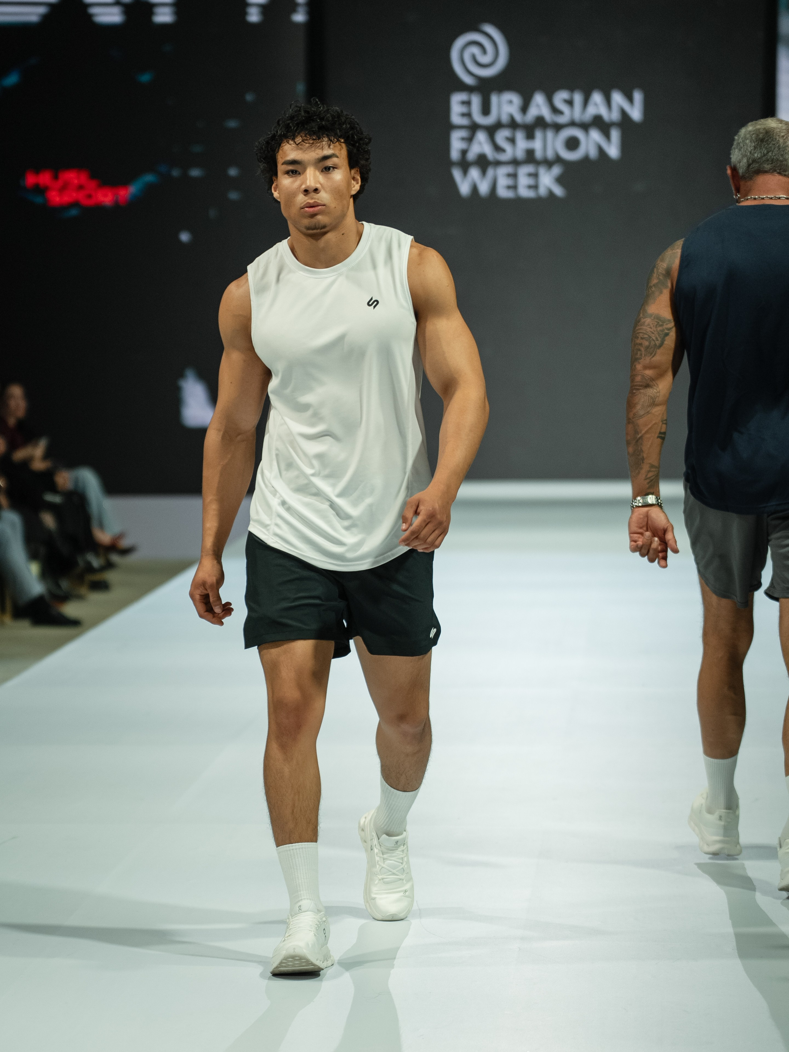 EURASIAN FASHION WEEK Husl Sport. Сайт Алматинского НЮ АРТ, будуар и фэшн фотографа Дениса Карпенко
