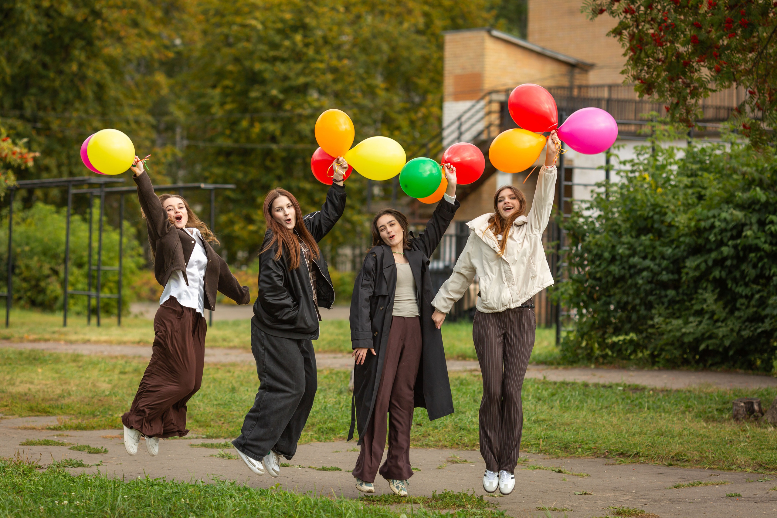 Съемка у школы. Семейный и детский фотограф Анна Петракова