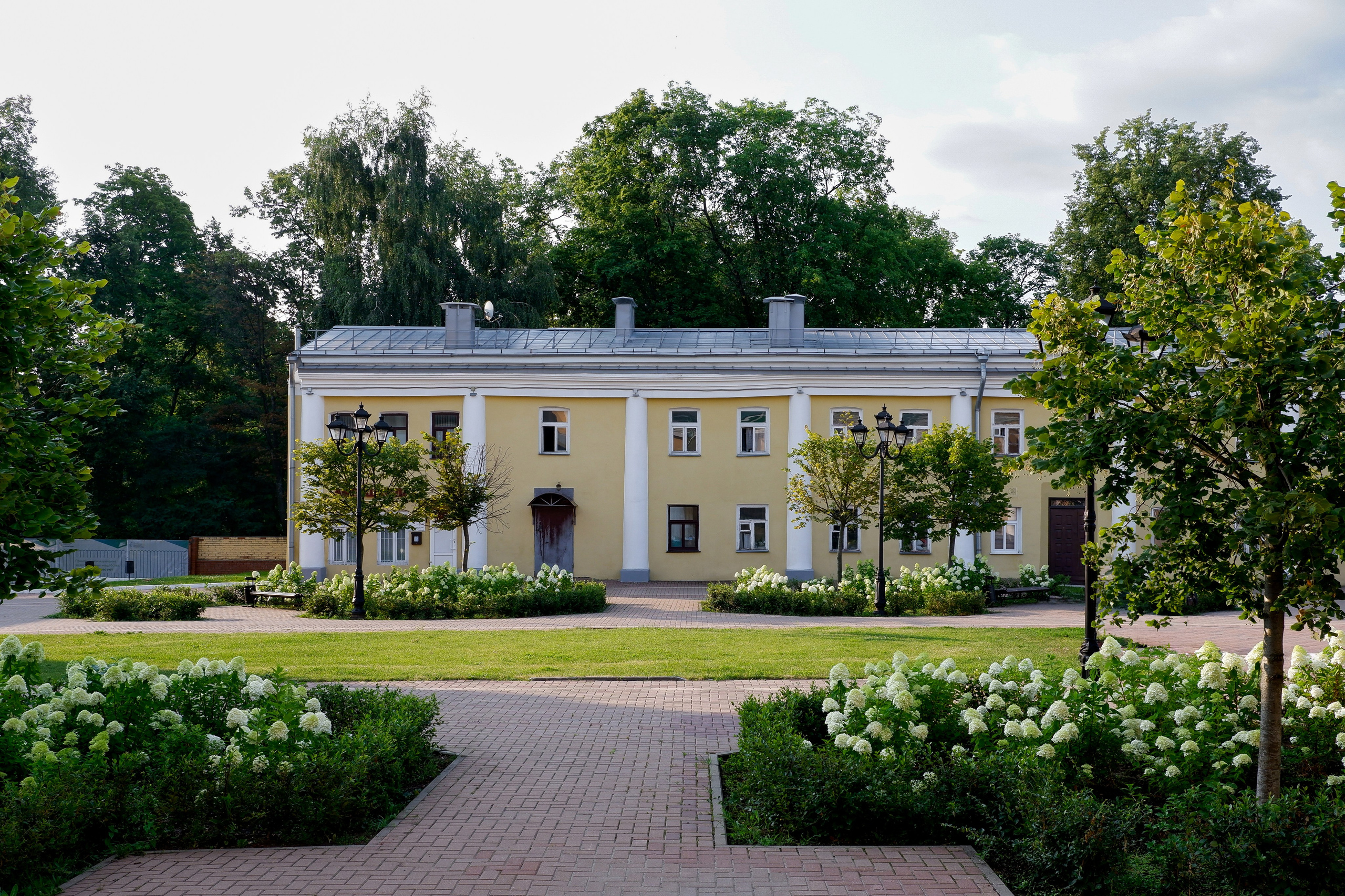 Сквер имени Павлова. Михаил Мулач | Архитектурный фотограф