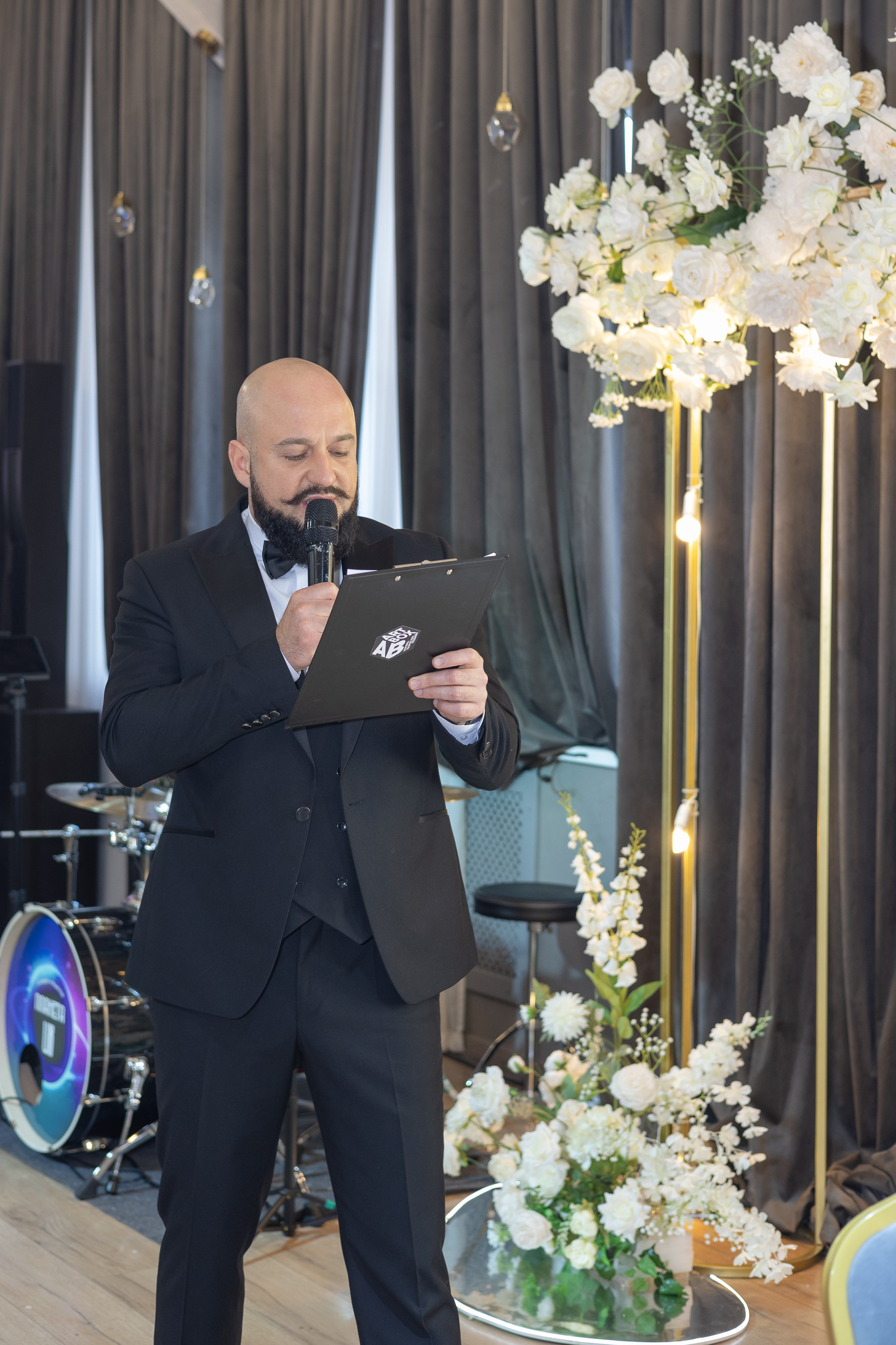 Свадебное чаепитие для молодоженов