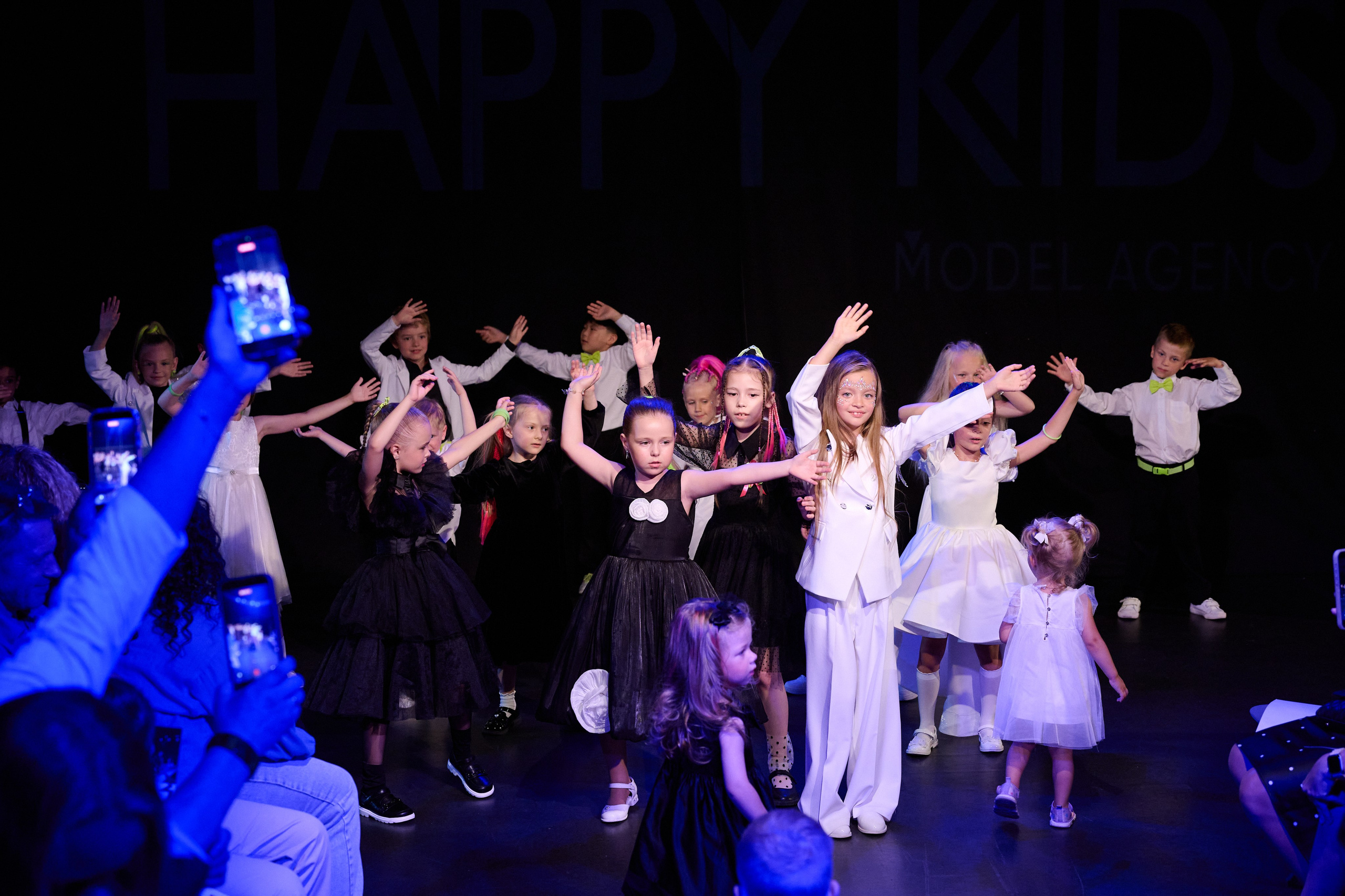 Выпускной модельной школы Happy Kids. Портретный фотограф Санкт-Петербург Владимир Веселов