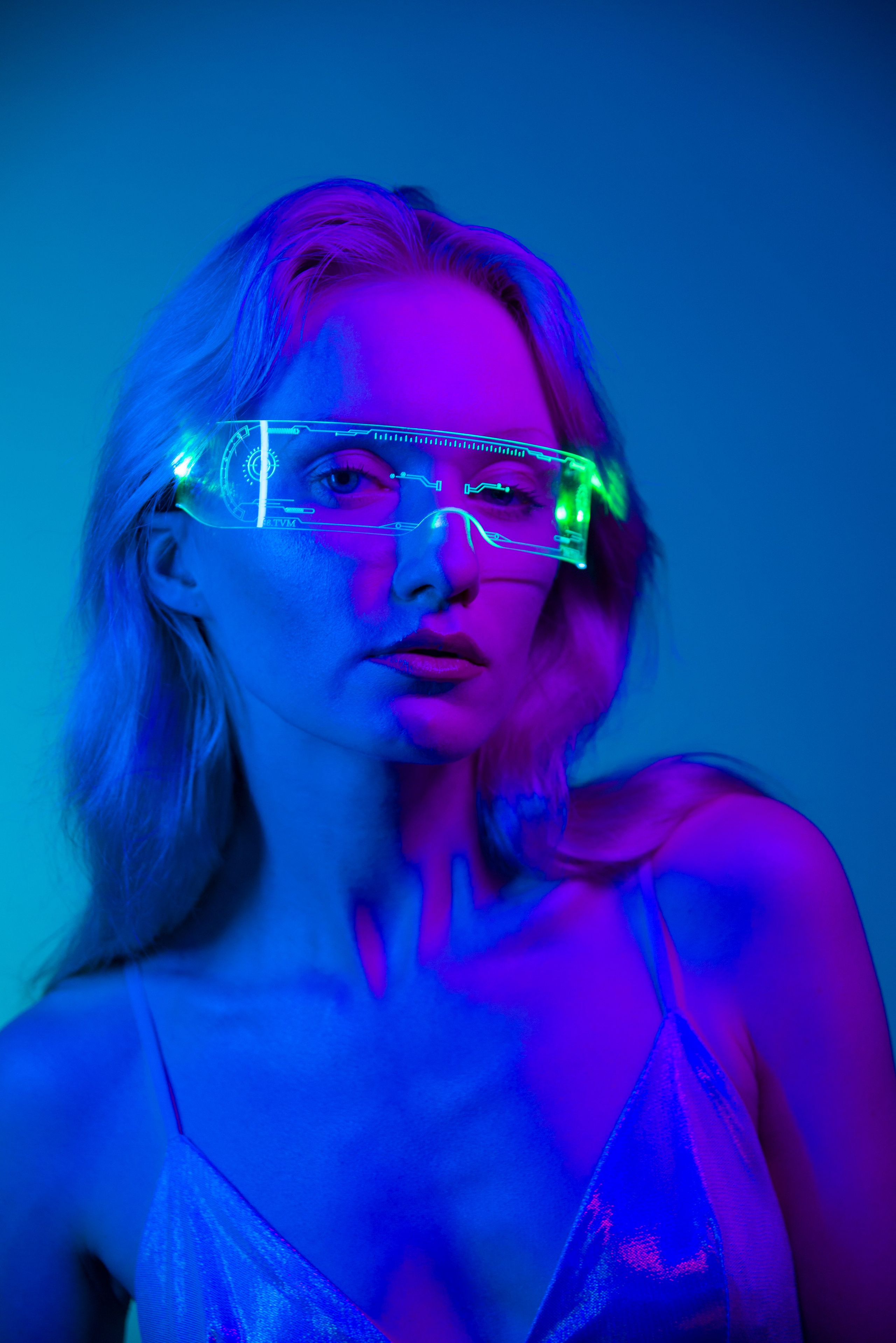 Мария Тихонова. Неон