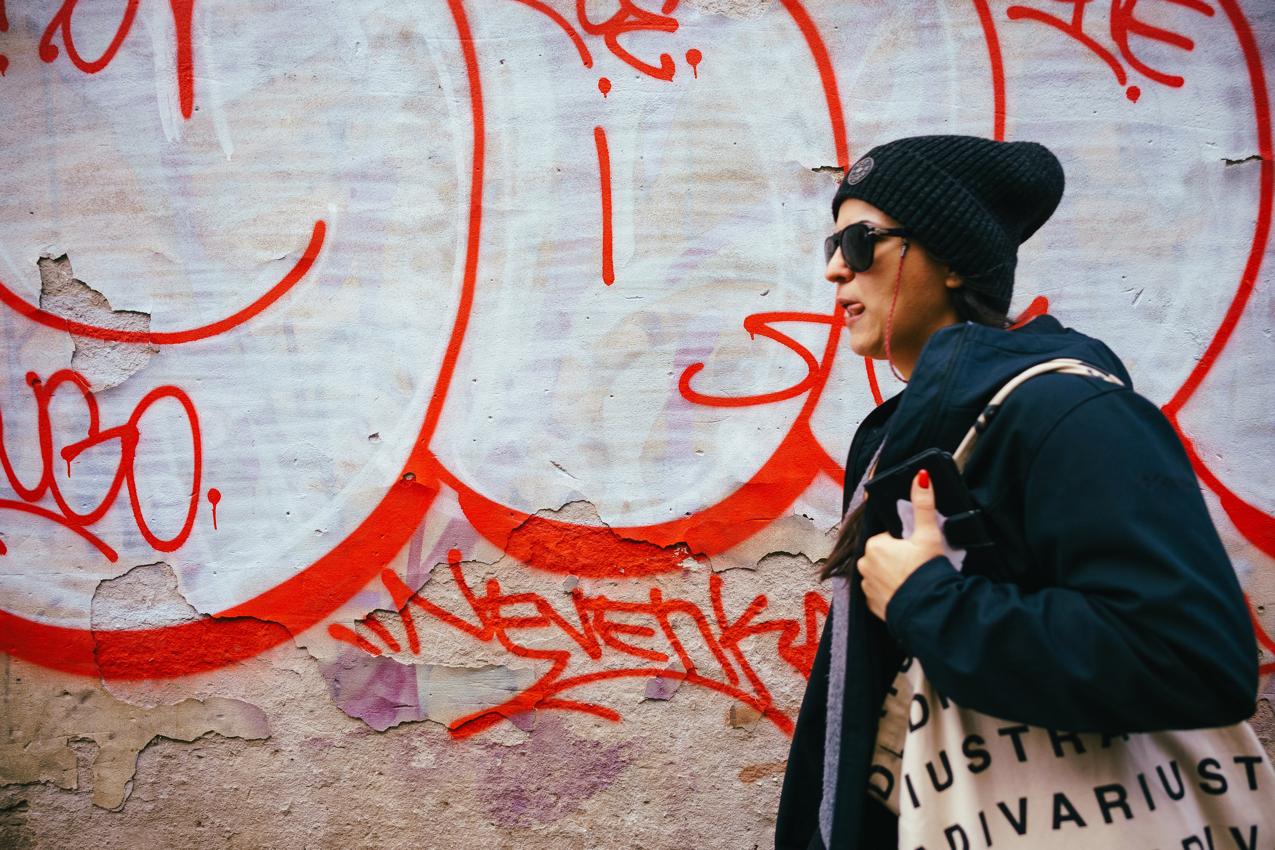 Urban and Street. Oleg Kozachok — Photographer with Protanopia | Portraits, Texture & Light