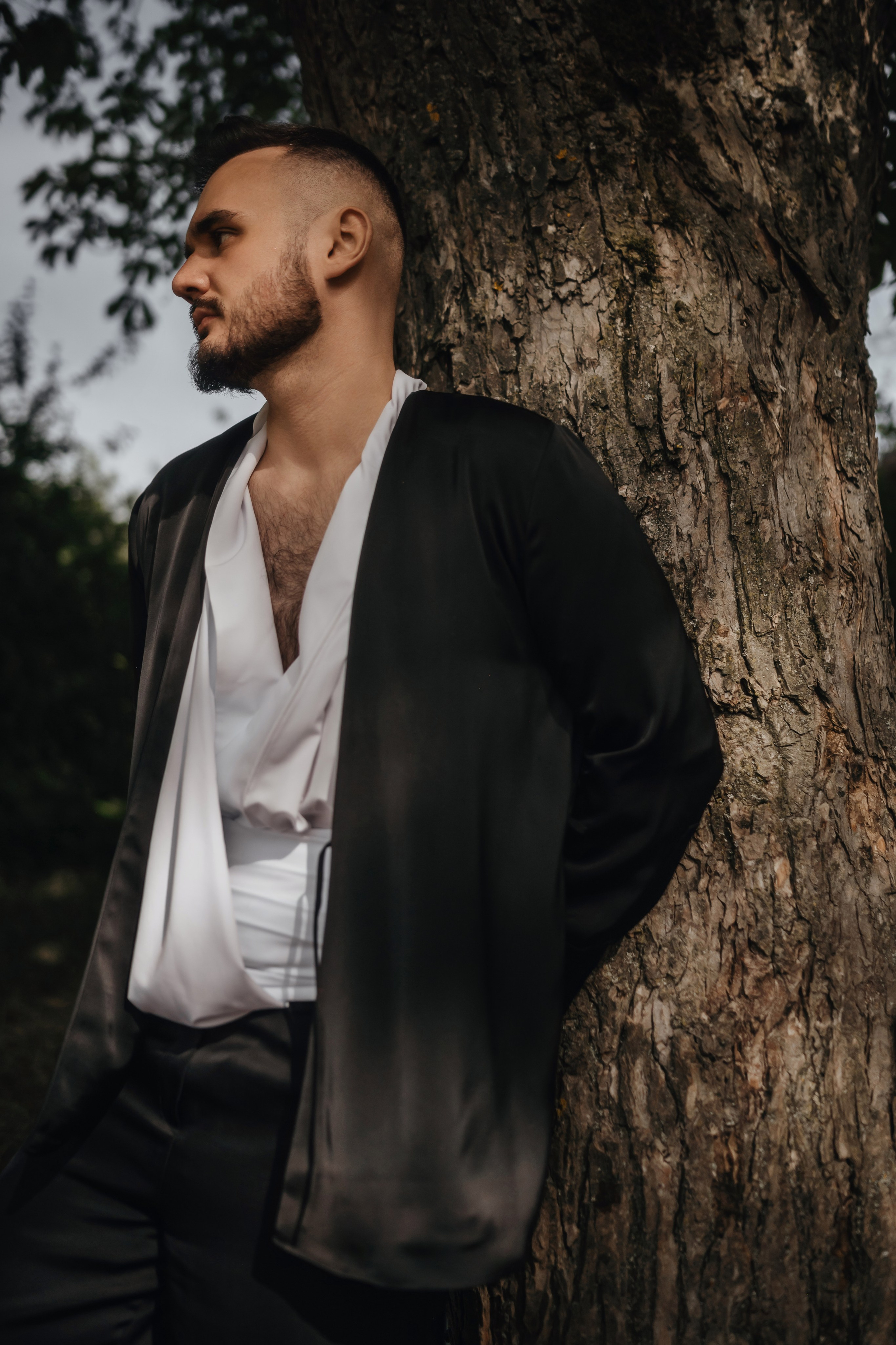 Свадебная фотосессия в старинном заброшенном храме в Крыму Гладиолусы. Свадебный и семейный фотограф и видеограф, Крым, Москва, Санкт -Петербург