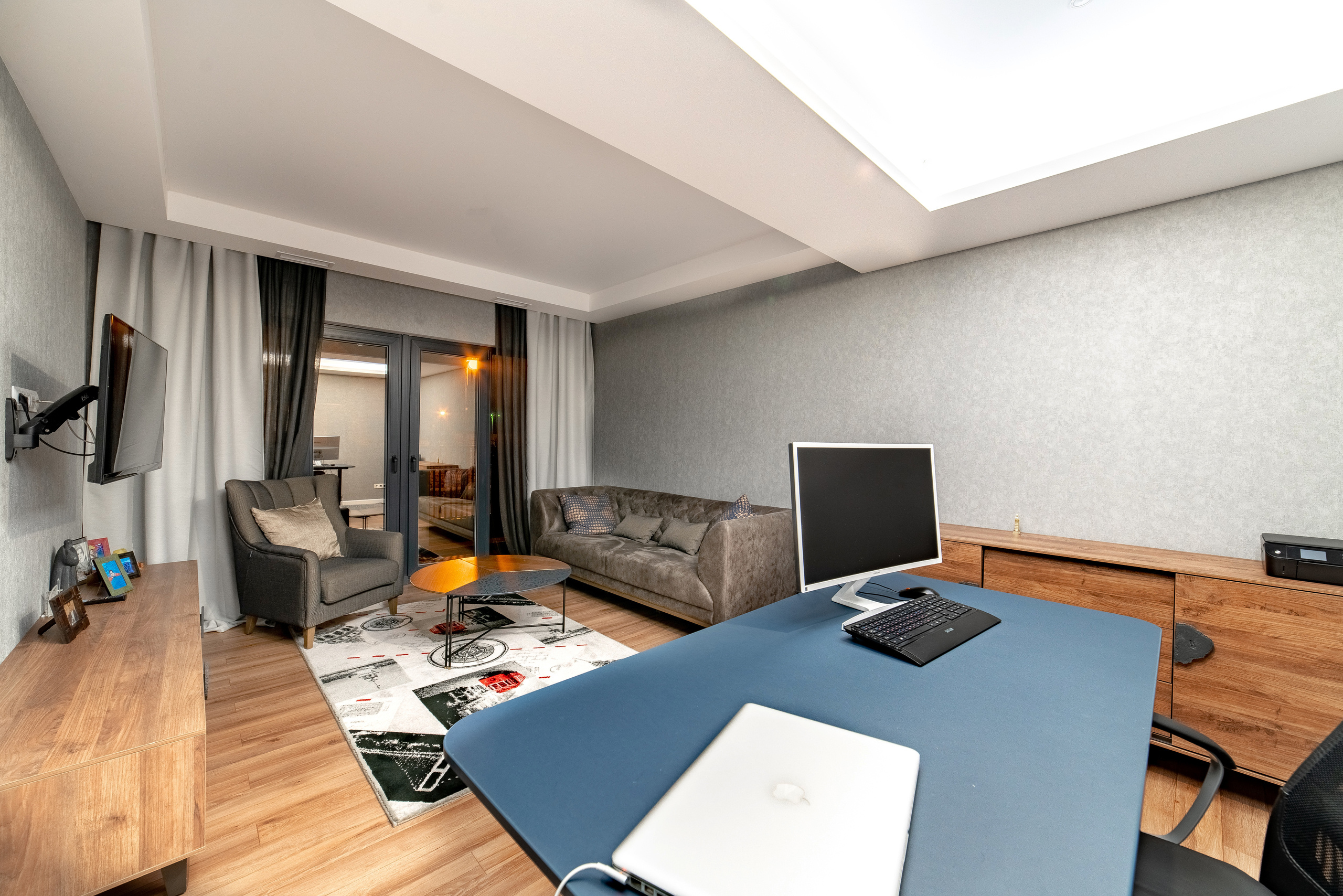 Мюнхенская. Создаю контент для бизнеса- Андрей Корниенко и упаковываю компании и экспертов в Краснодаре