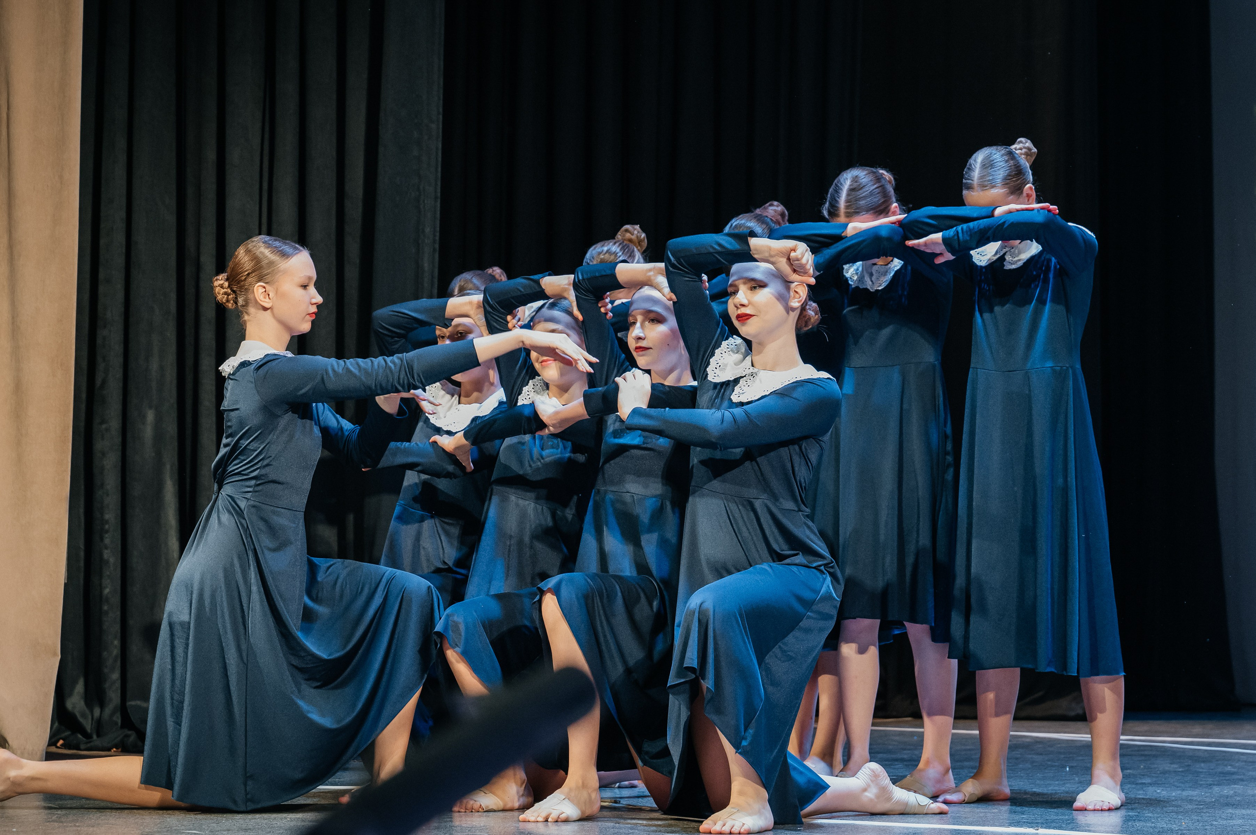 Танцы. Фотограф Елена Рогашкова