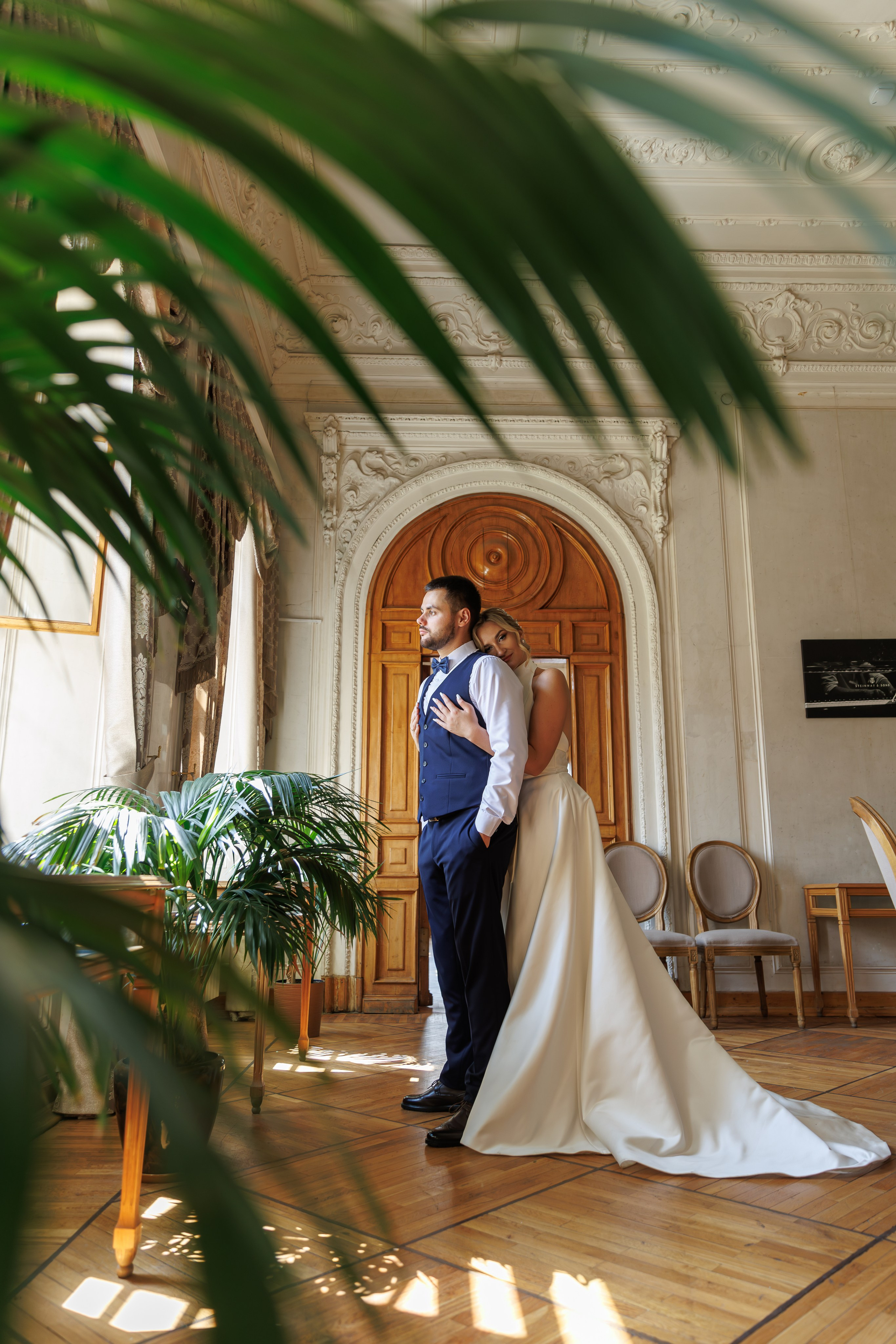 Свадебная фотосессия в библиотеке-читальне им. А.С. Пушкина