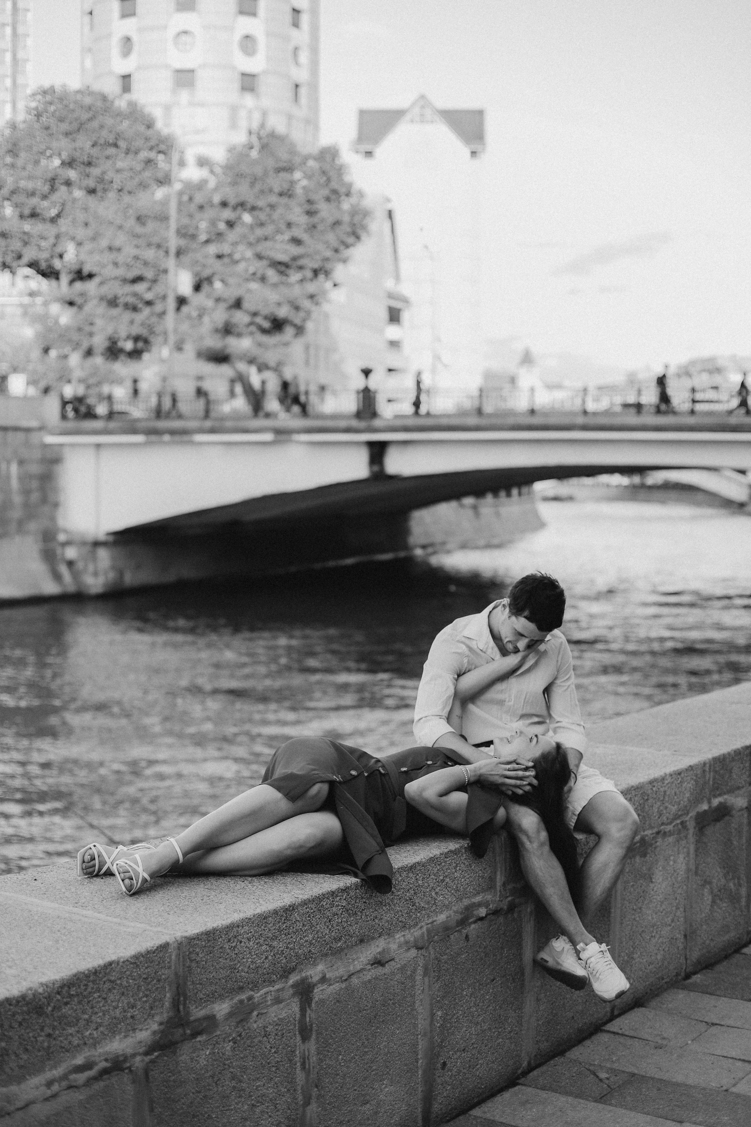 На набережной. Фотограф в Алматы и Москве Даша Пушкина