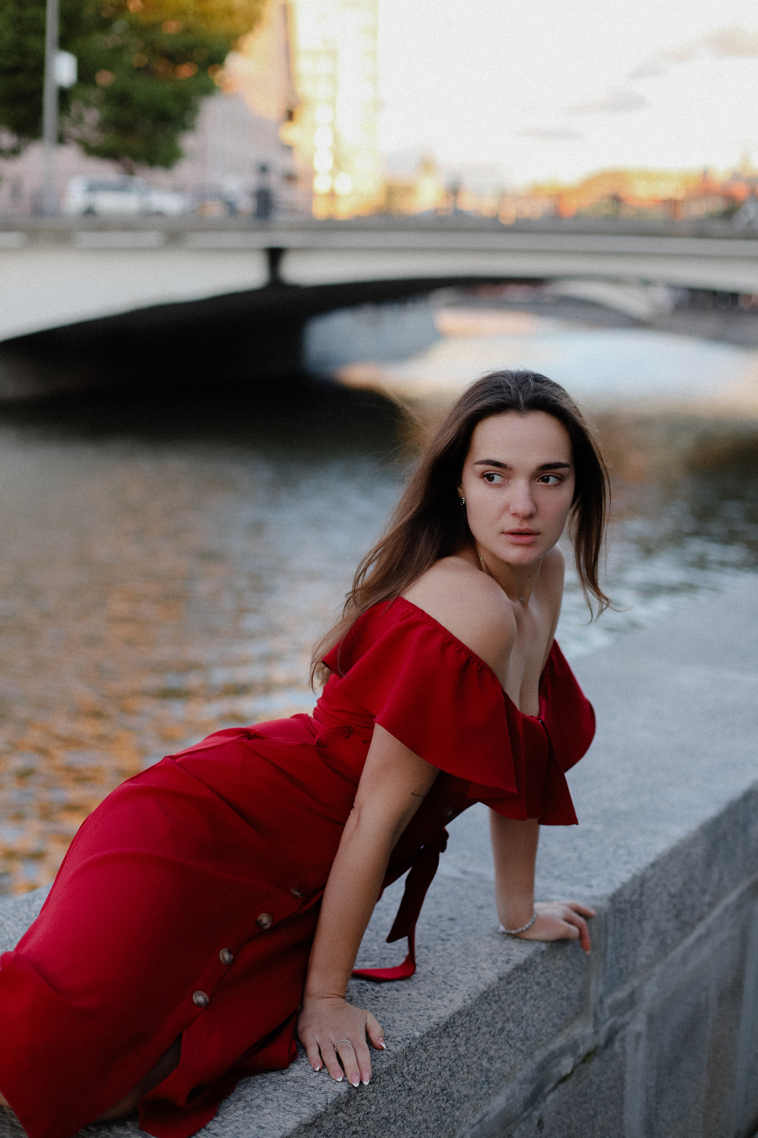 На набережной. Фотограф в Алматы и Москве Даша Пушкина