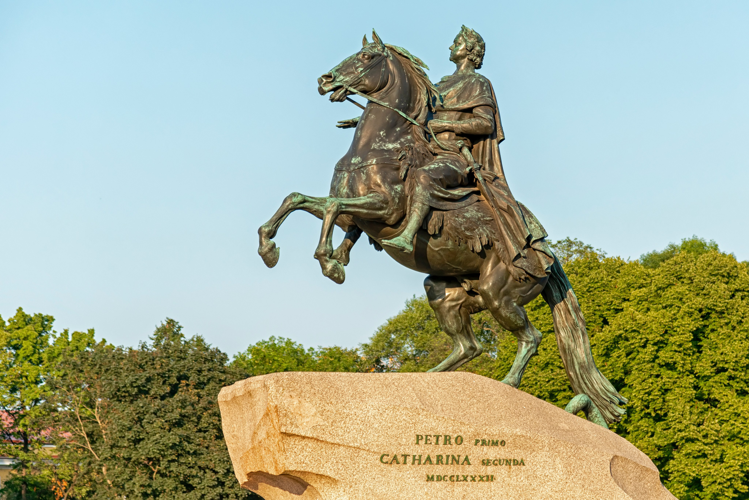 Архитектурная фотография и городской пейзаж. От прошлого к будущему авиации через фотографию