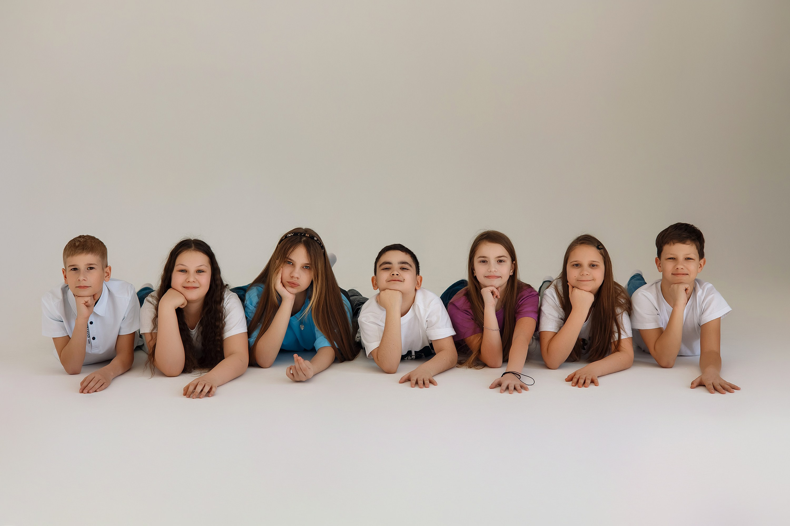 4 класс съемка в фотостудии. Фотограф Любовь Корниенко, Примоский край