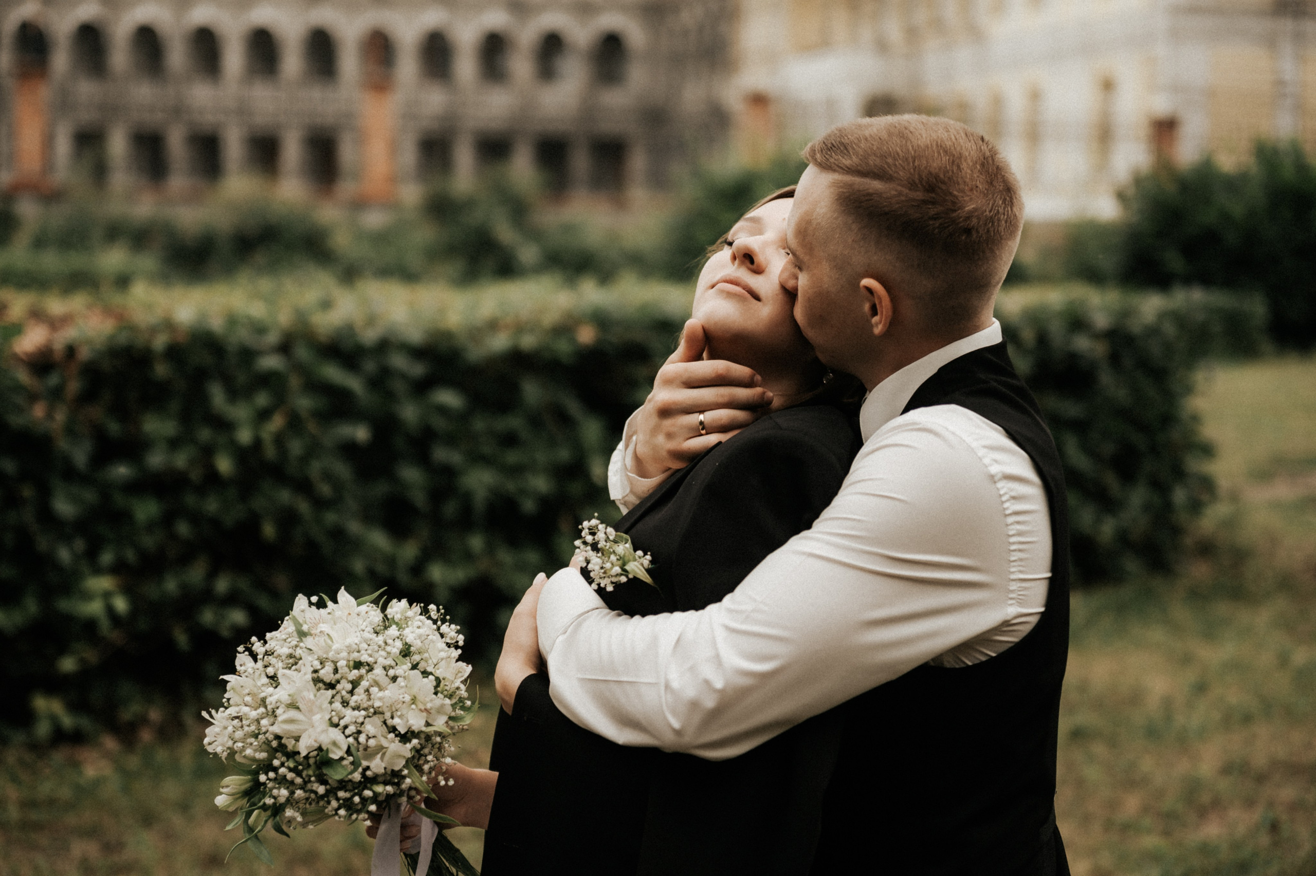 Свадебные фотографии. Фотограф в Барнауле Дарья Бутурлакина. Люби.Цени.Касайся