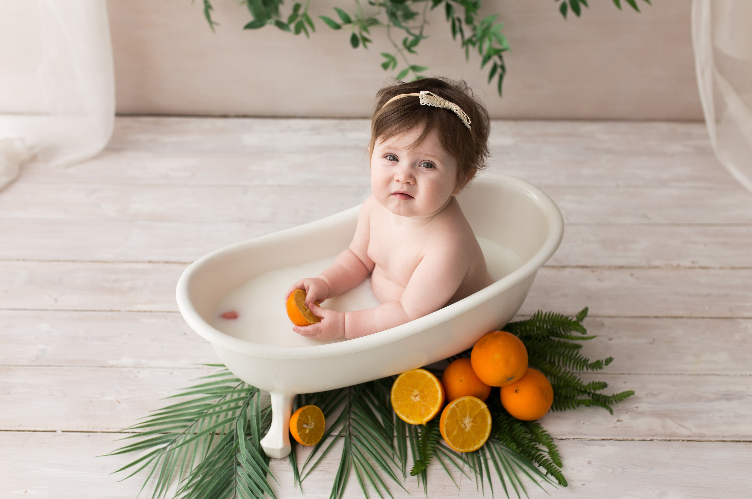 Фотосессия крушение торта в Казани. Фотограф новорождённых малышей и детский фотограф В Казани Лана Максим