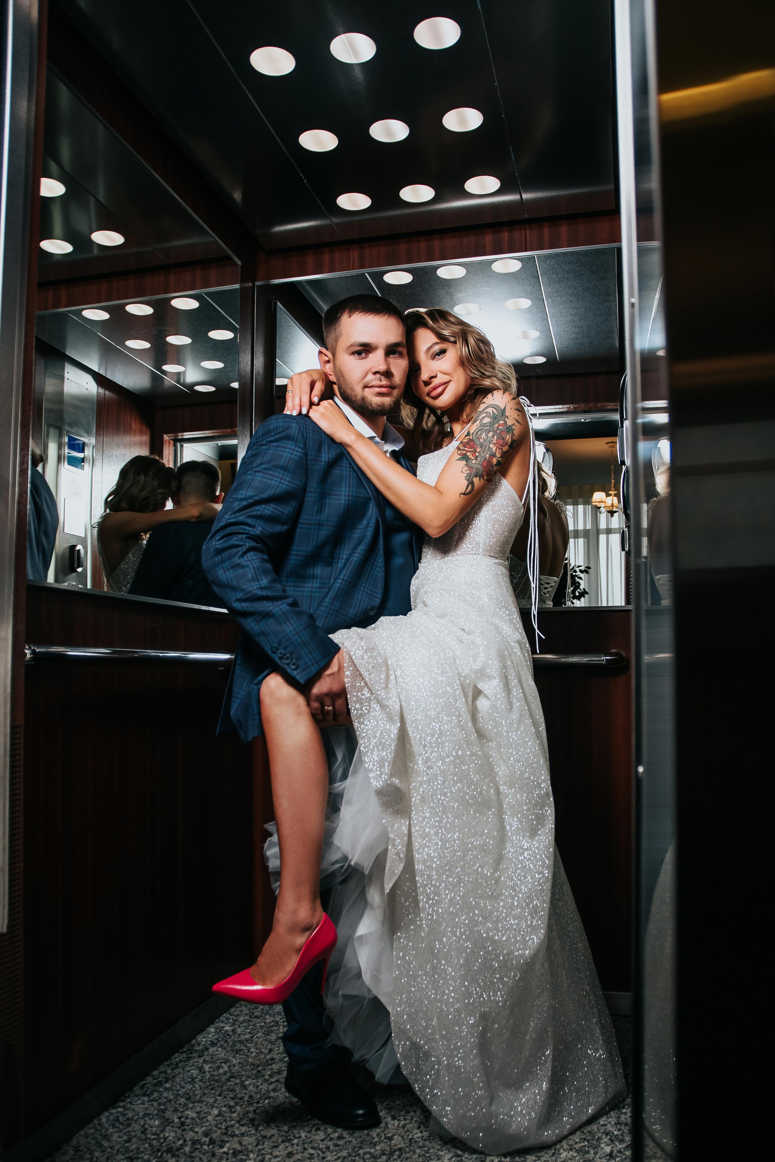 Свадебная фотосессия в гостинице Томь в г. Кемерово
